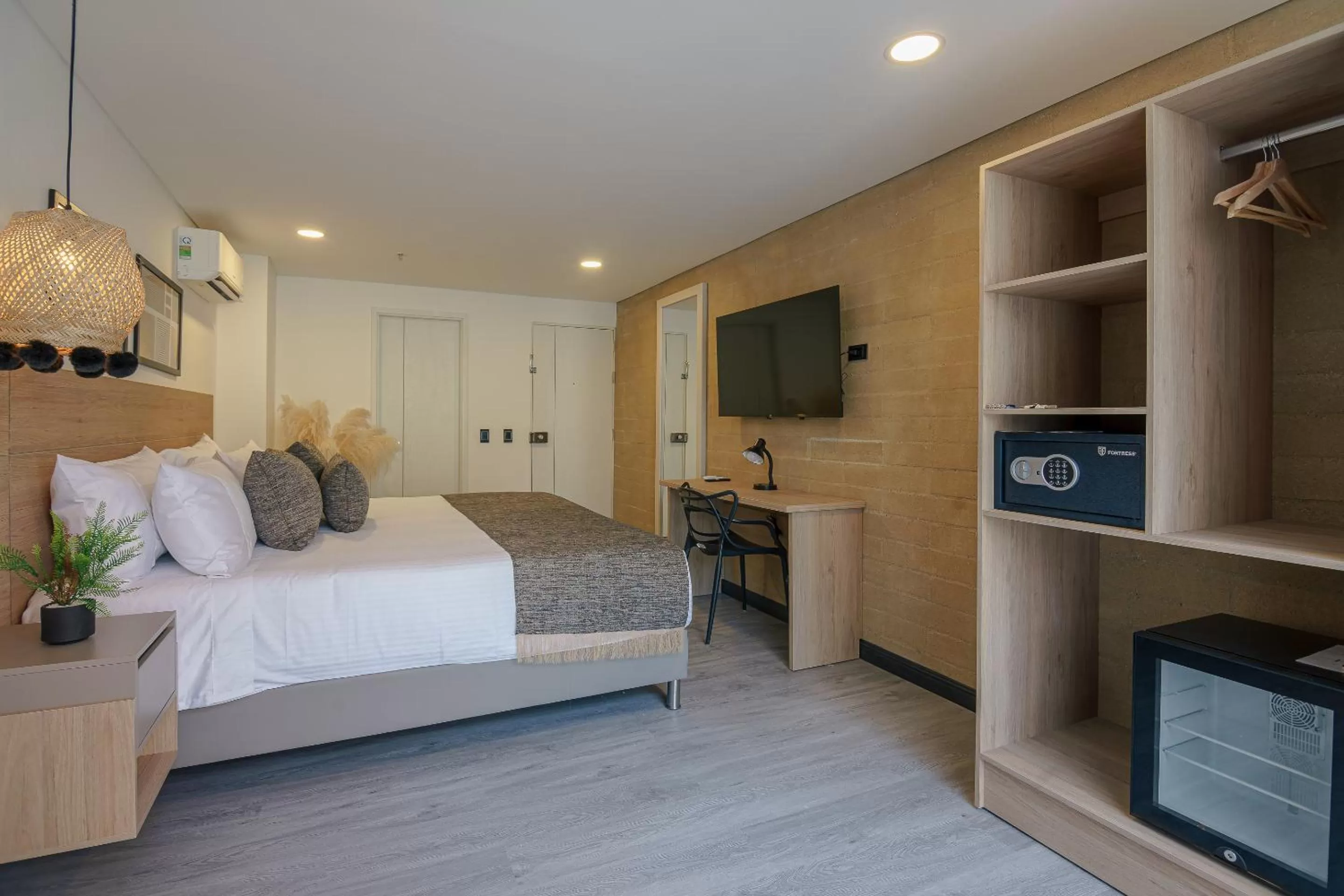 TV and multimedia, Bed in First Class Hotel