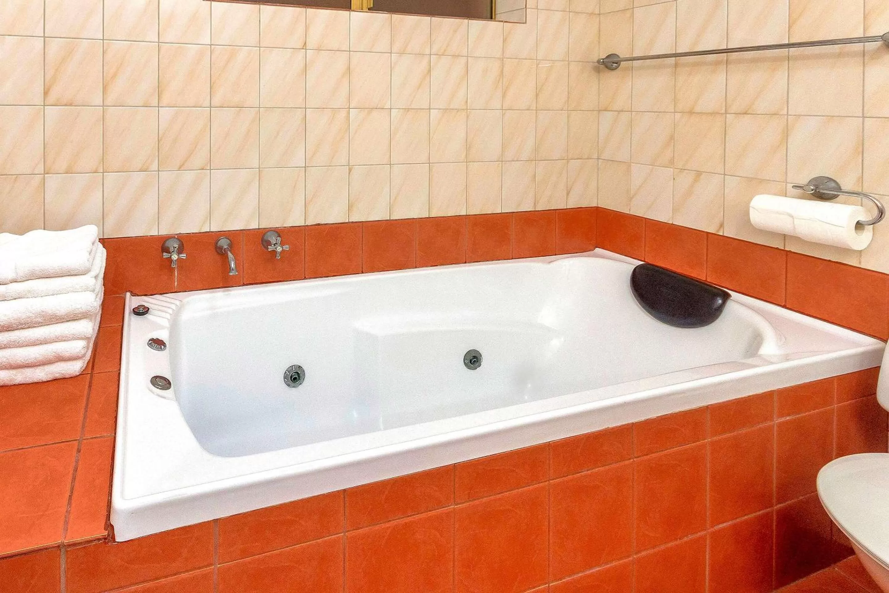 Photo of the whole room in Comfort Inn Bay of Isles