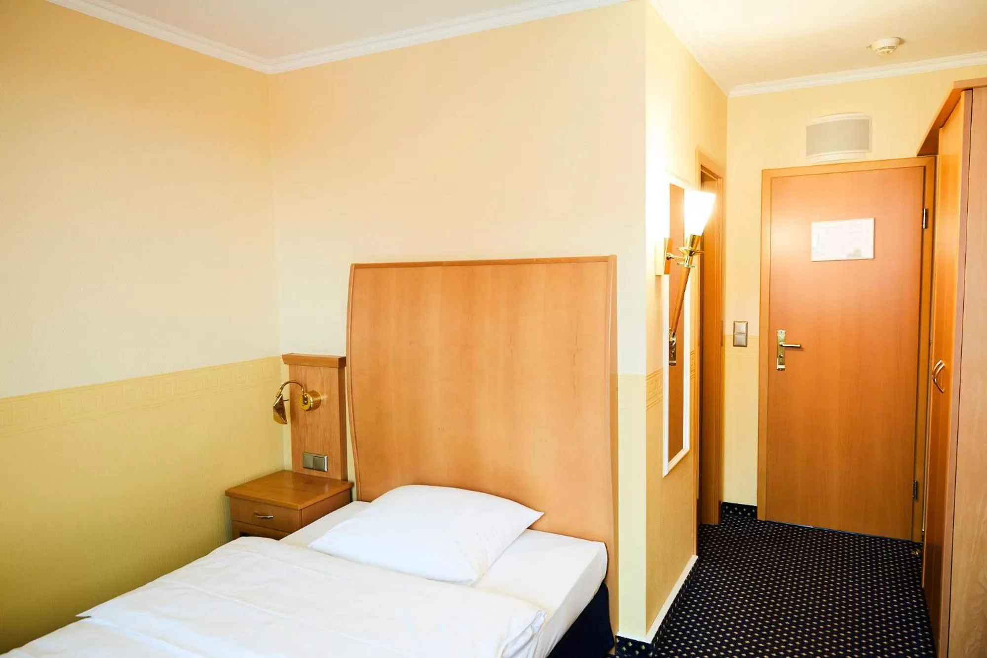 Photo of the whole room, Bed in Hotel Cap Polonio