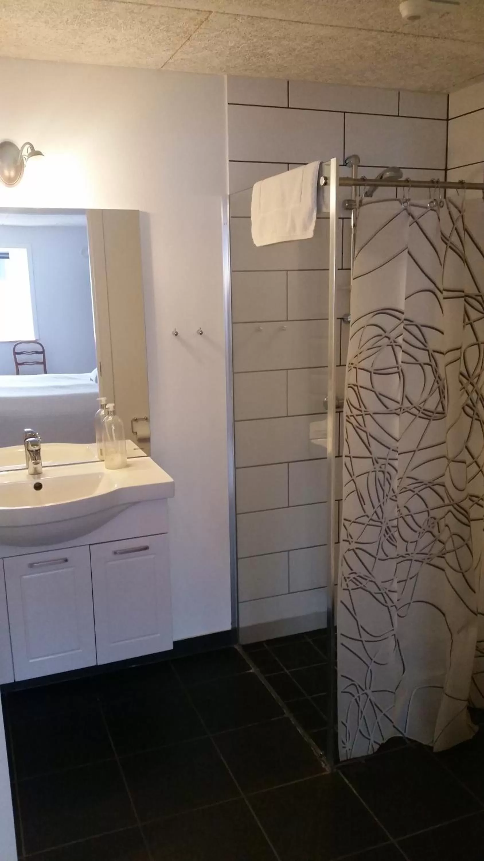 Bathroom in Gørdinglund Herregård Bed & Breakfast