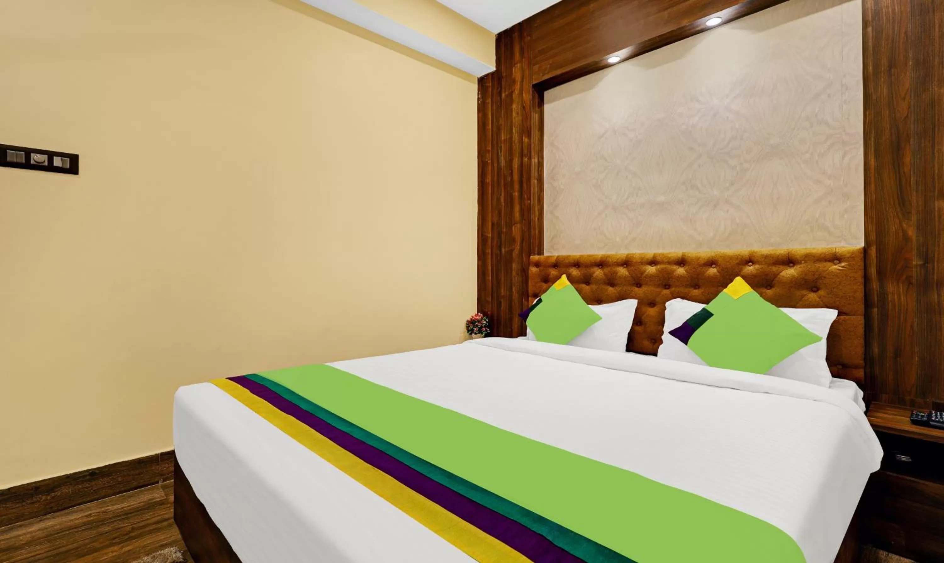 Bedroom, Bed in Treebo Spring Brook