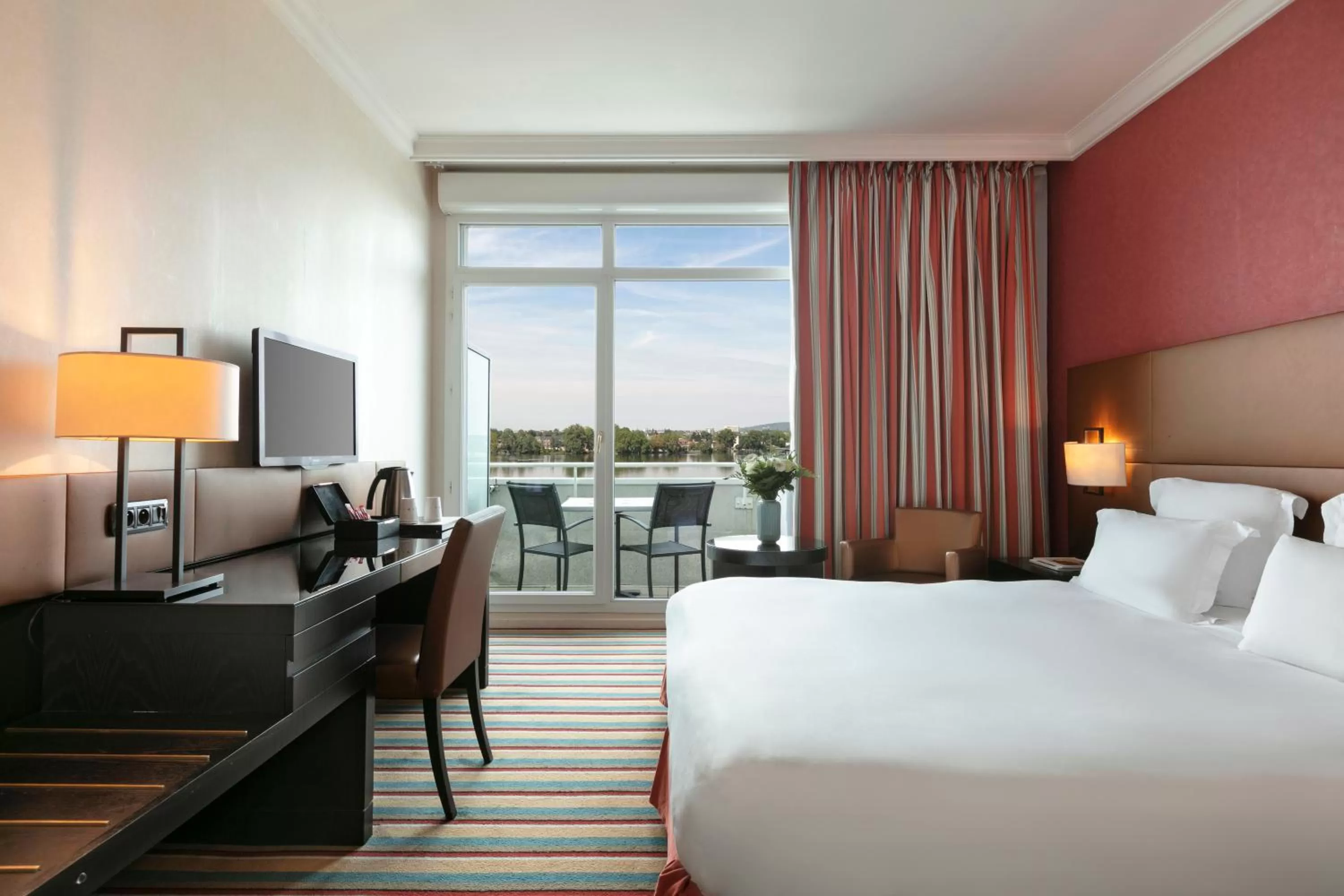 Bedroom, Bed in Hôtel Barrière le Grand Hôtel Enghien-les-Bains