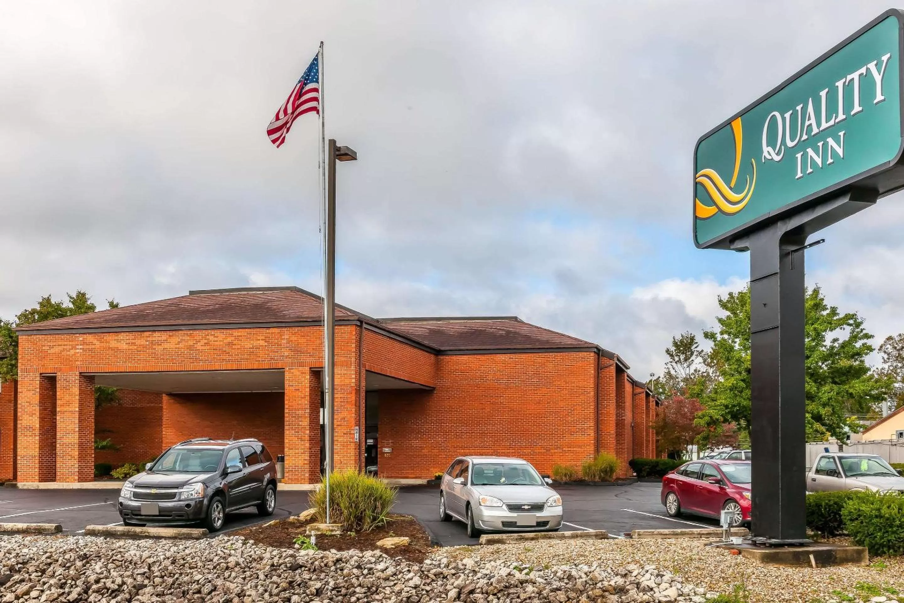 Property building in Quality Inn Jackson