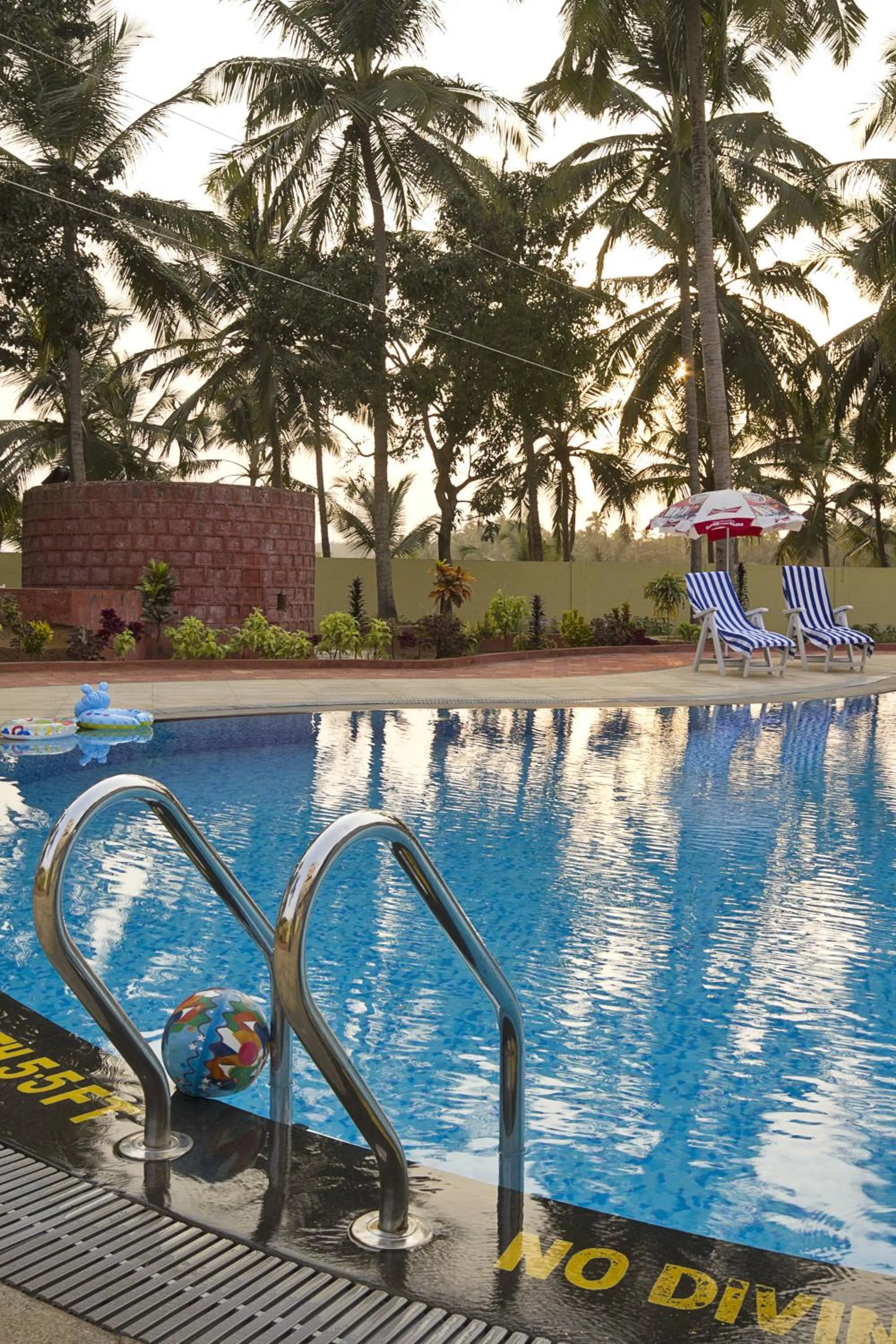 Swimming pool in Sterling Karwar
