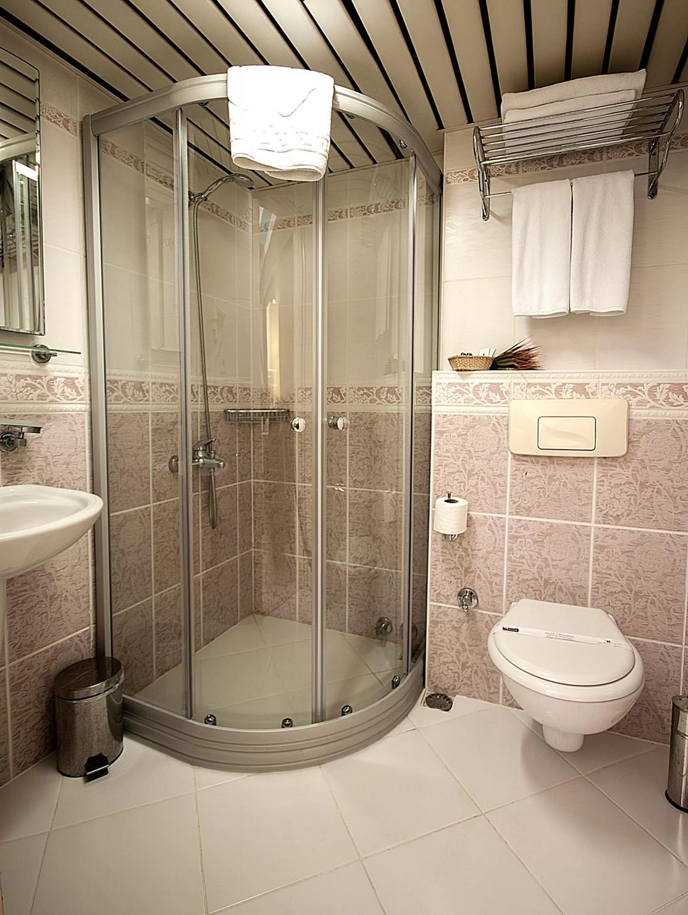 Single Room in Viva Deluxe Hotel