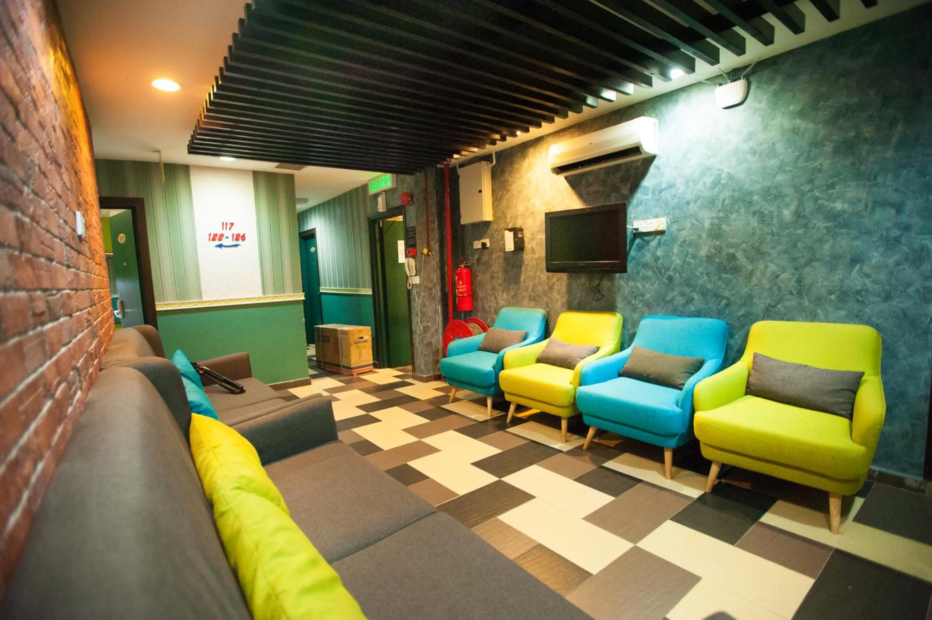 Lounge or bar in DJ Citi Point Hotel