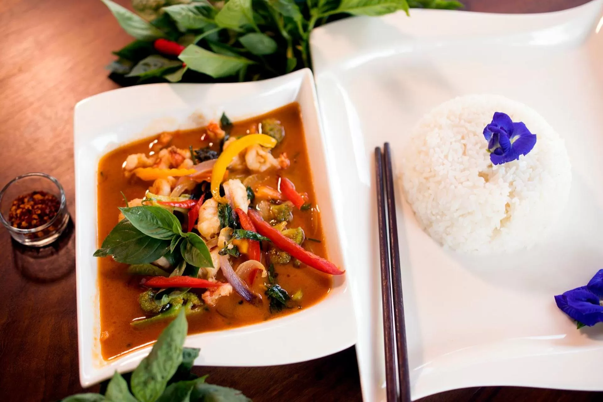 Food and drinks in Entebbe Palm Hotel