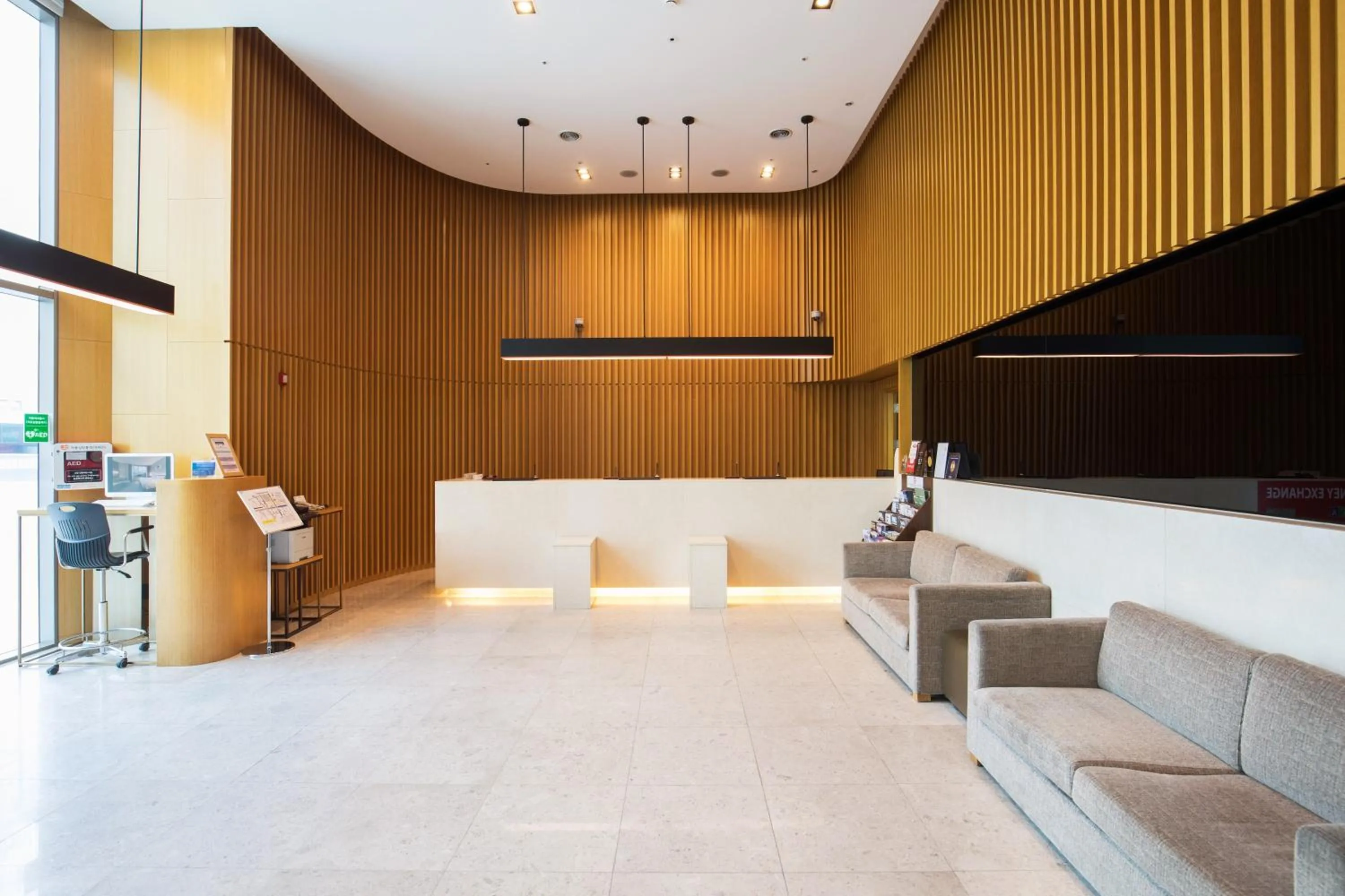 Lobby or reception in Sotetsu Hotels The Splaisir Seoul Dongdaemun