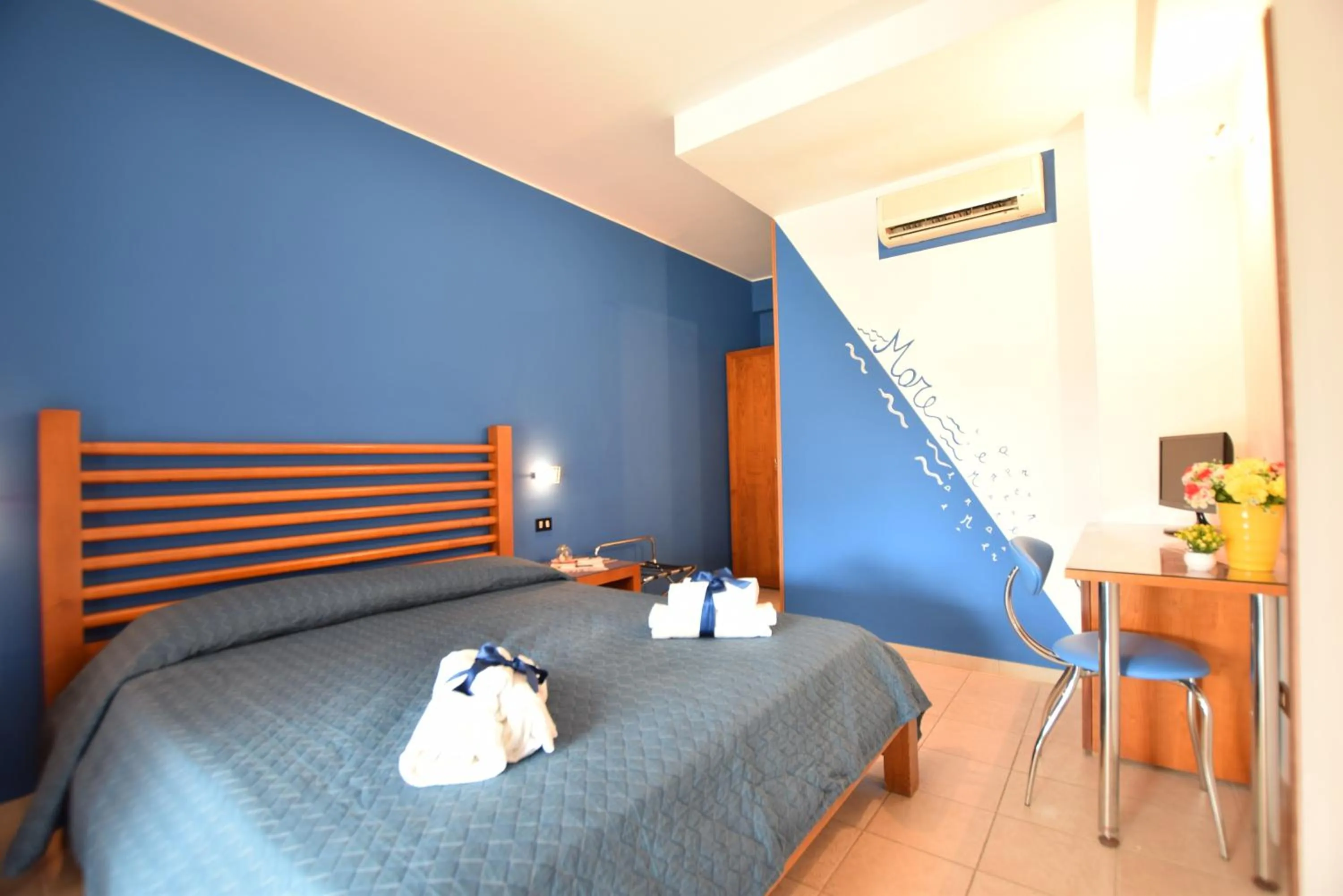 Bed in Hotel Iride by Marino Tourist