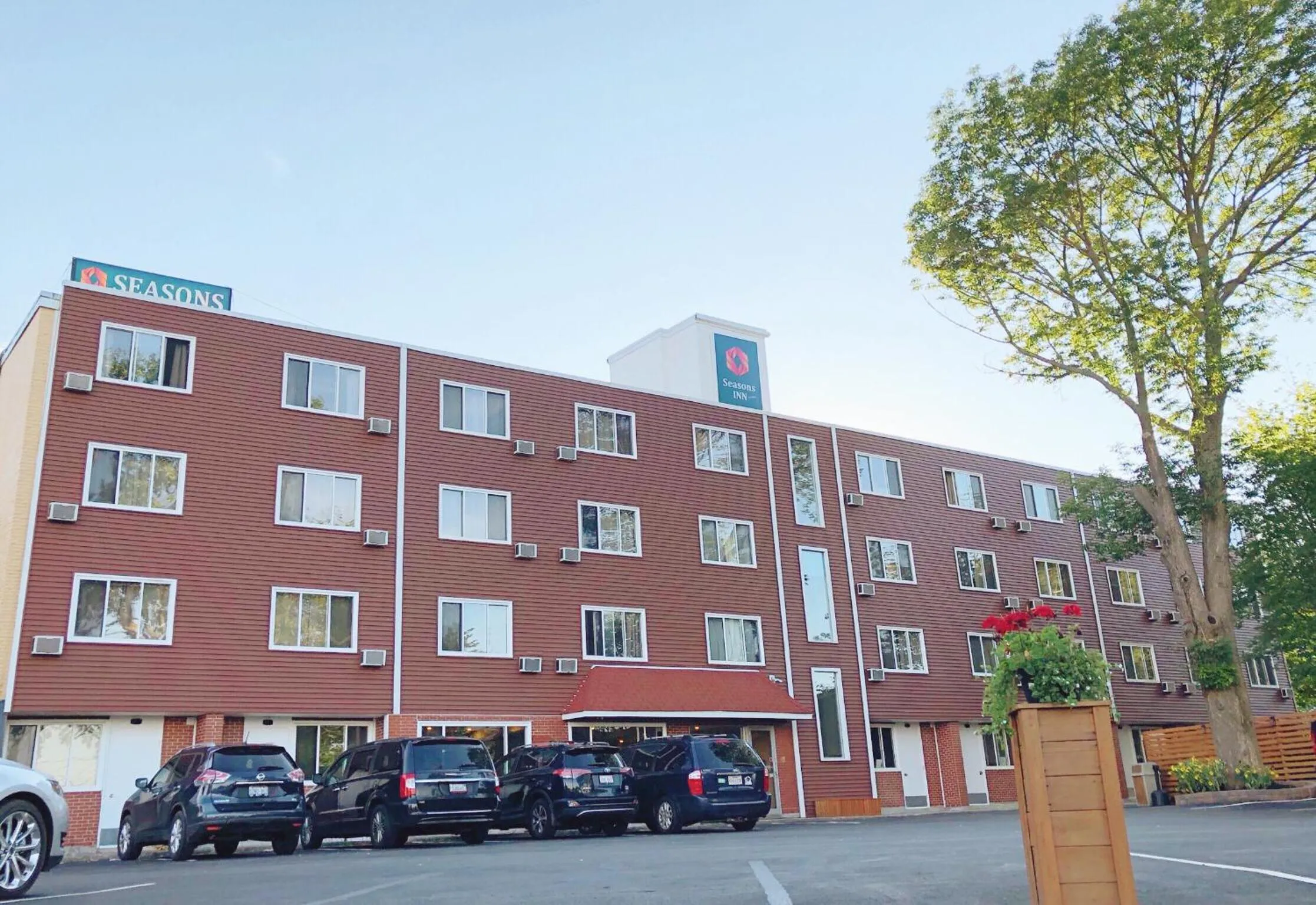 Parking in Seasons Inn Halifax