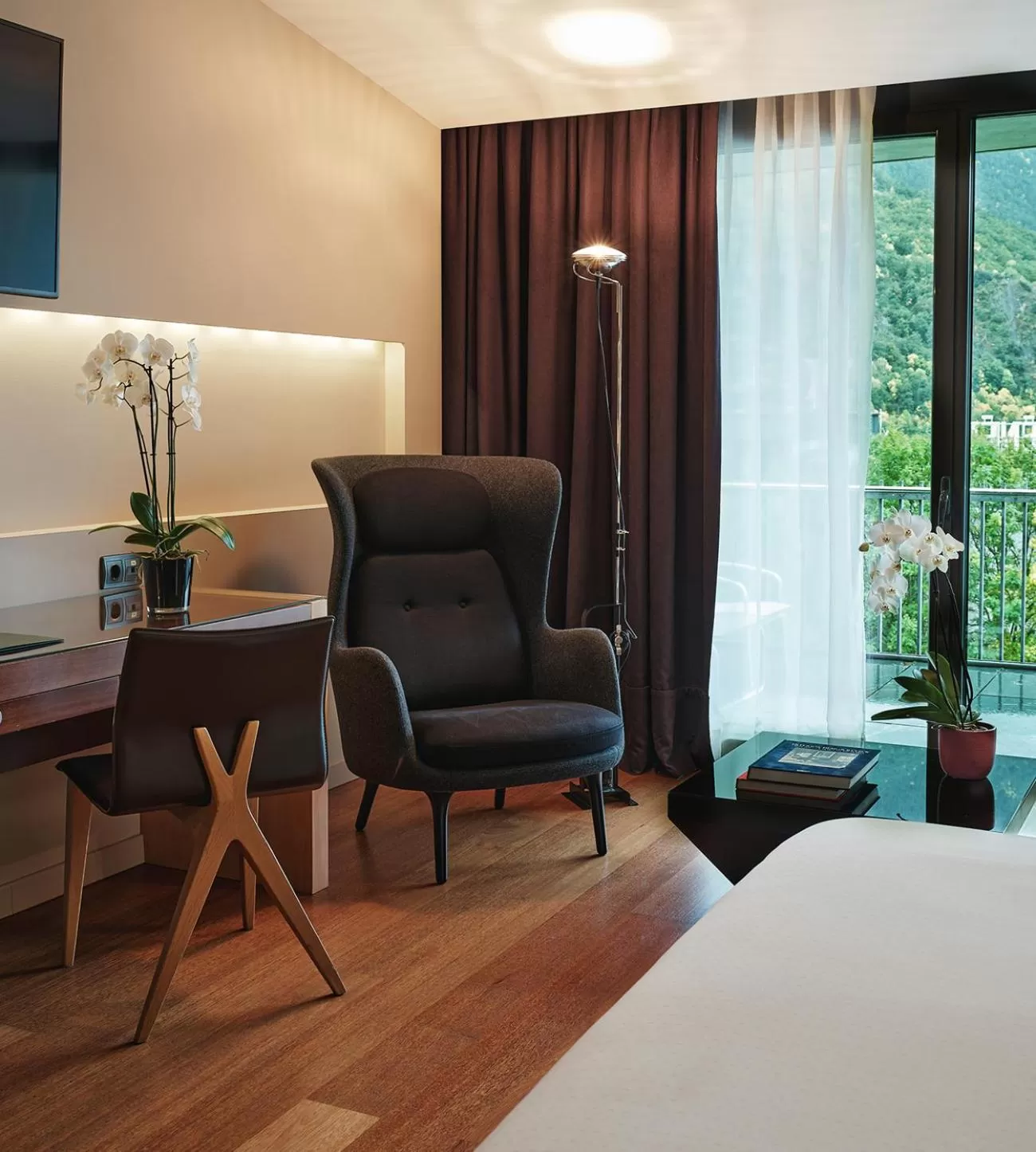 hair dresser, Bed in Andorra Park Hotel