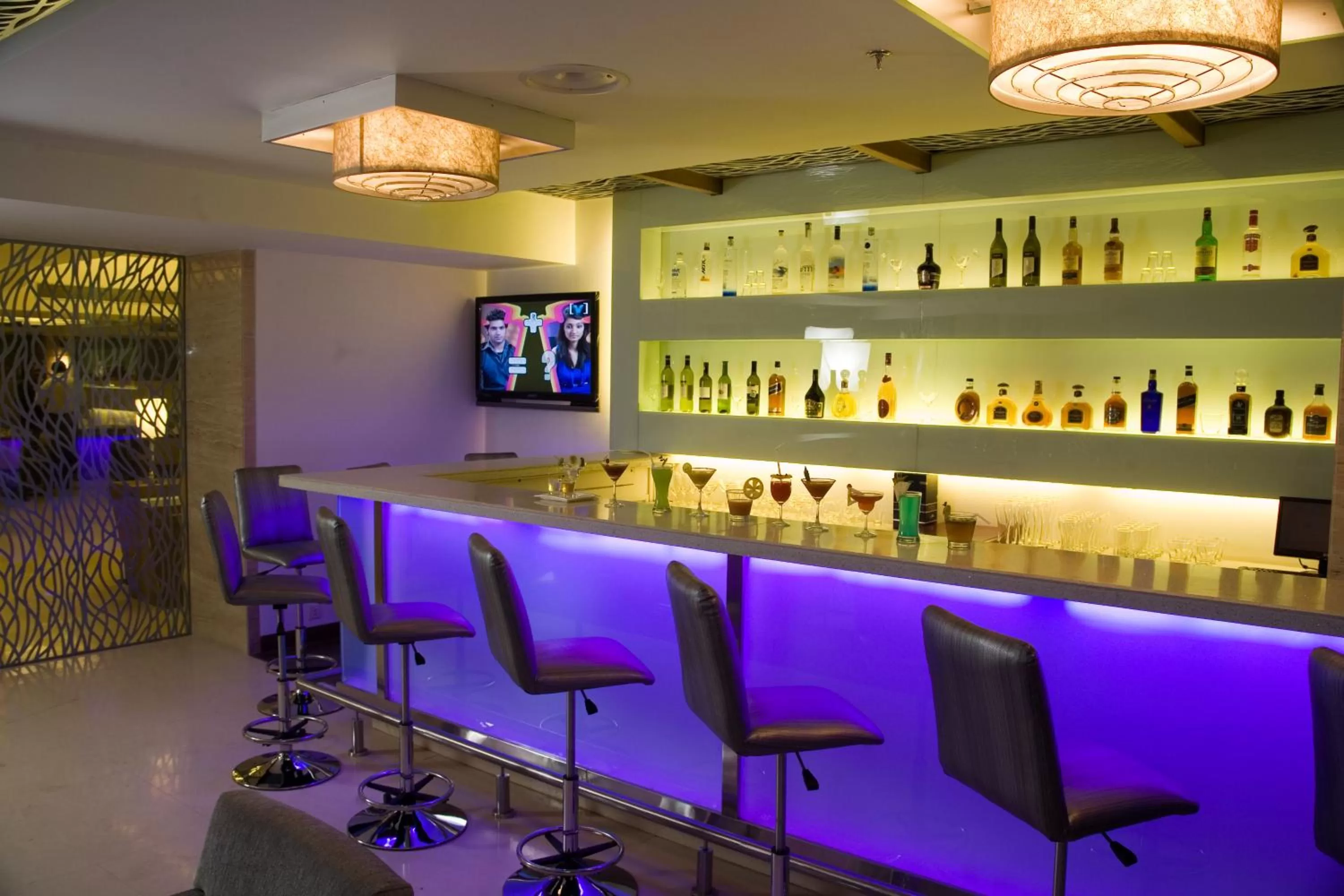 Lounge or bar in The Sonnet Kolkata