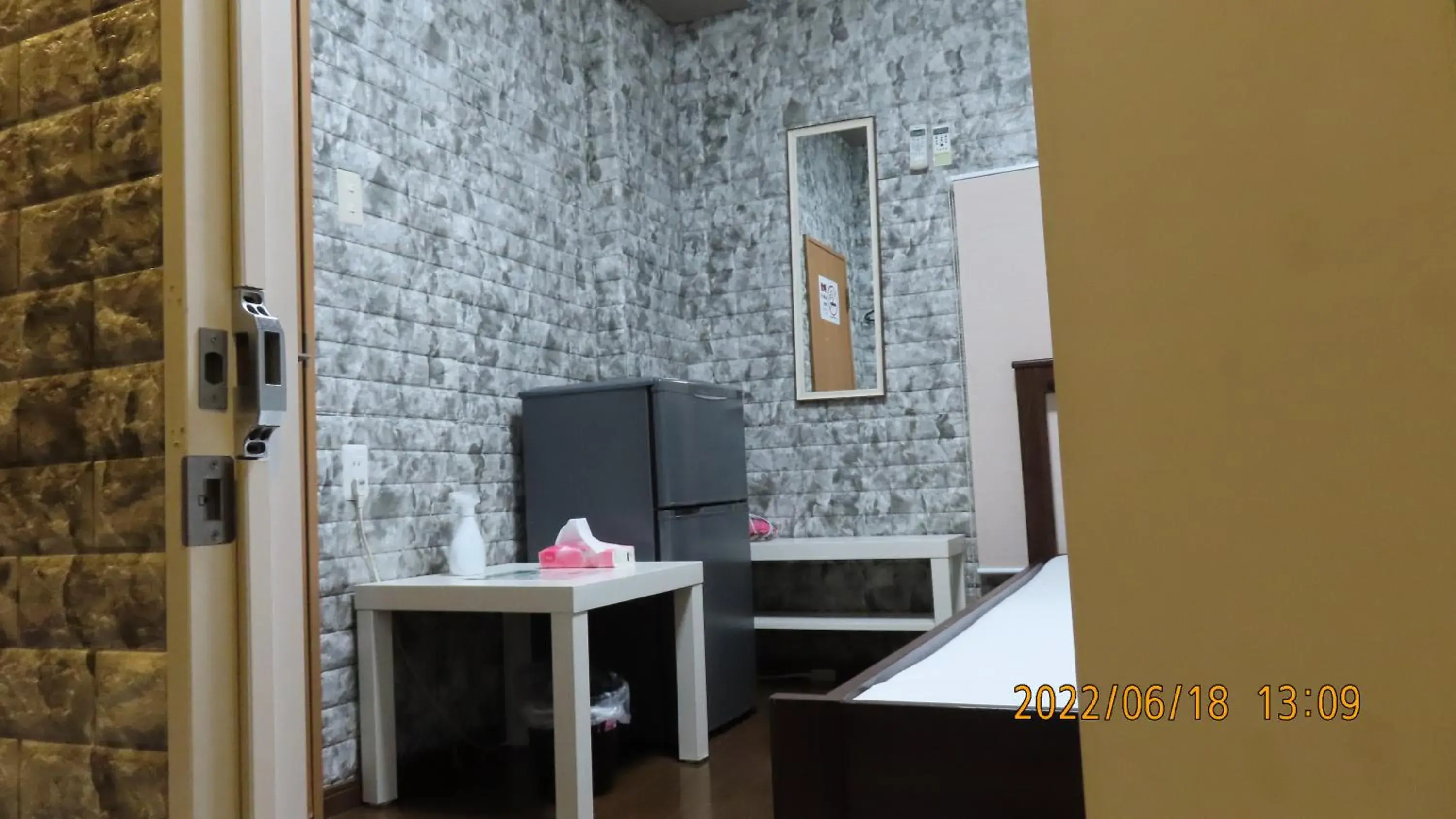 Budget Double Room in Sophiearth Apartment Budget Double Room in Sophiearth Apartment