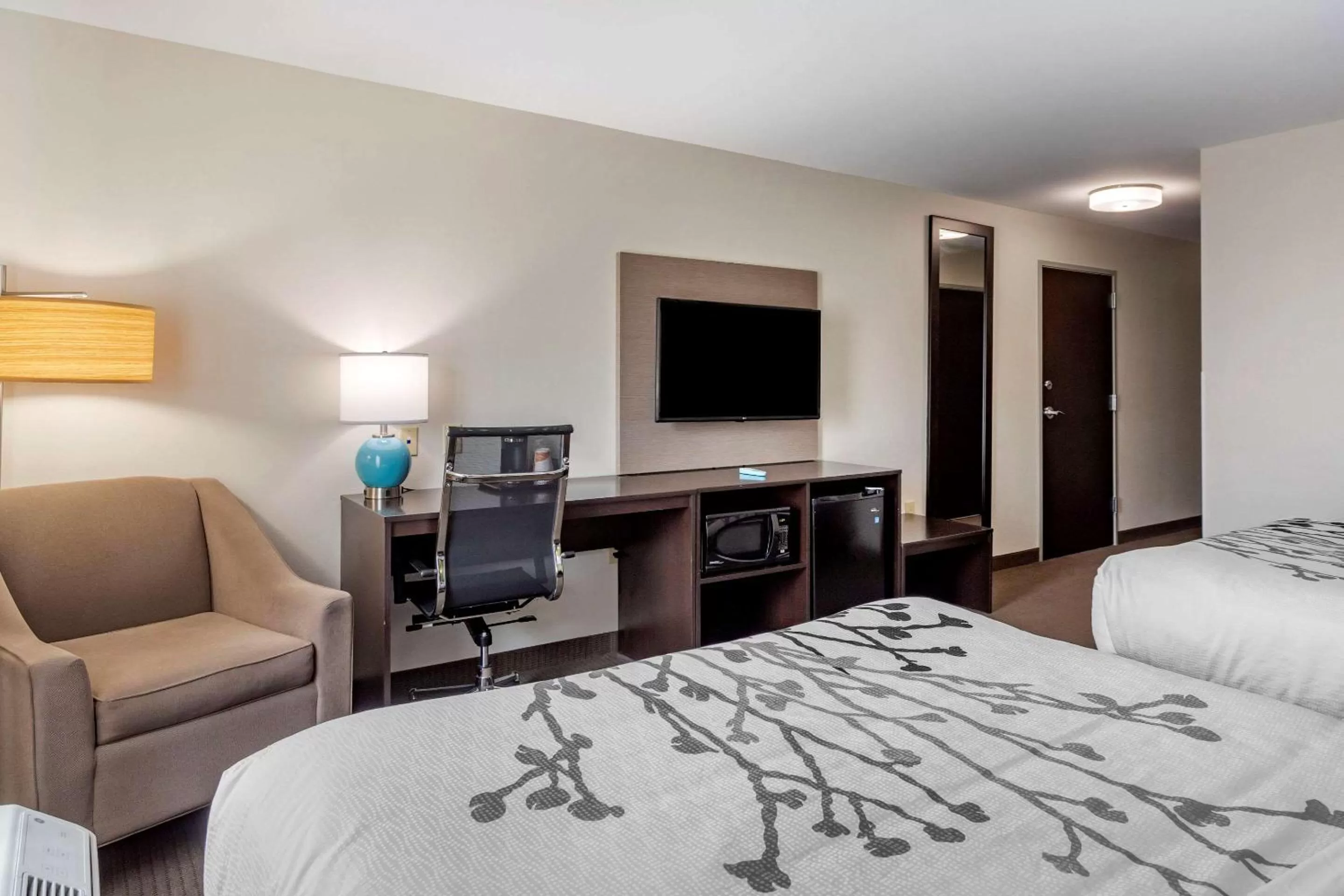 TV and multimedia, Bed in Sleep Inn Bowling Green North