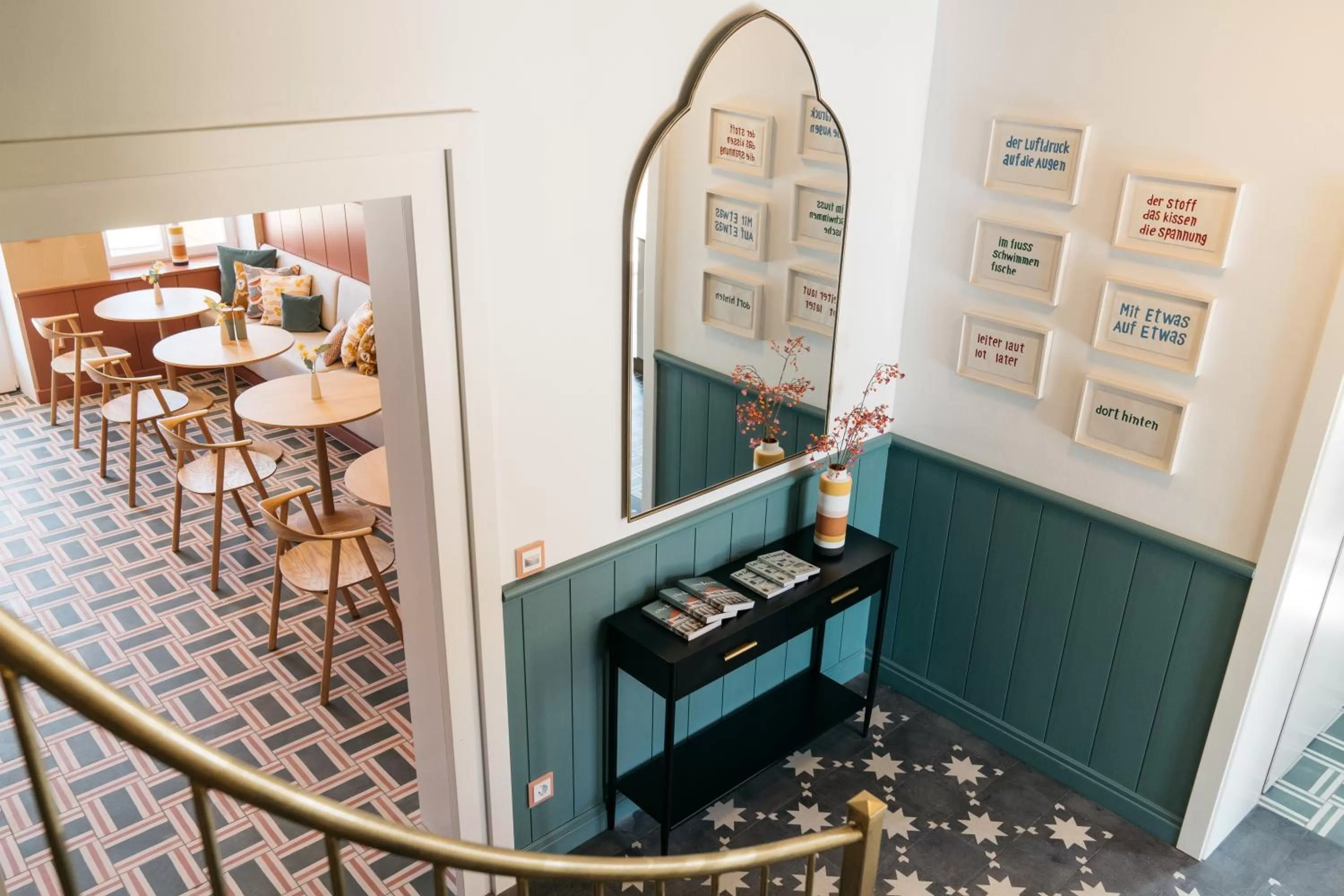 Facade/entrance in Villa Alma - a lakeside Boutique Hotel