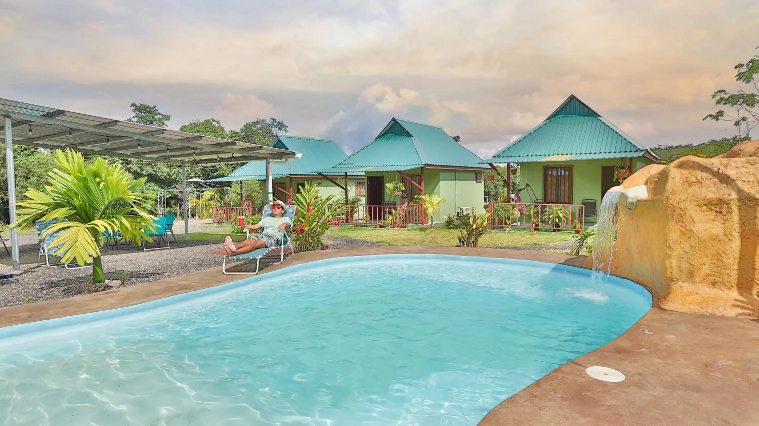 Swimming pool in Chongos Place