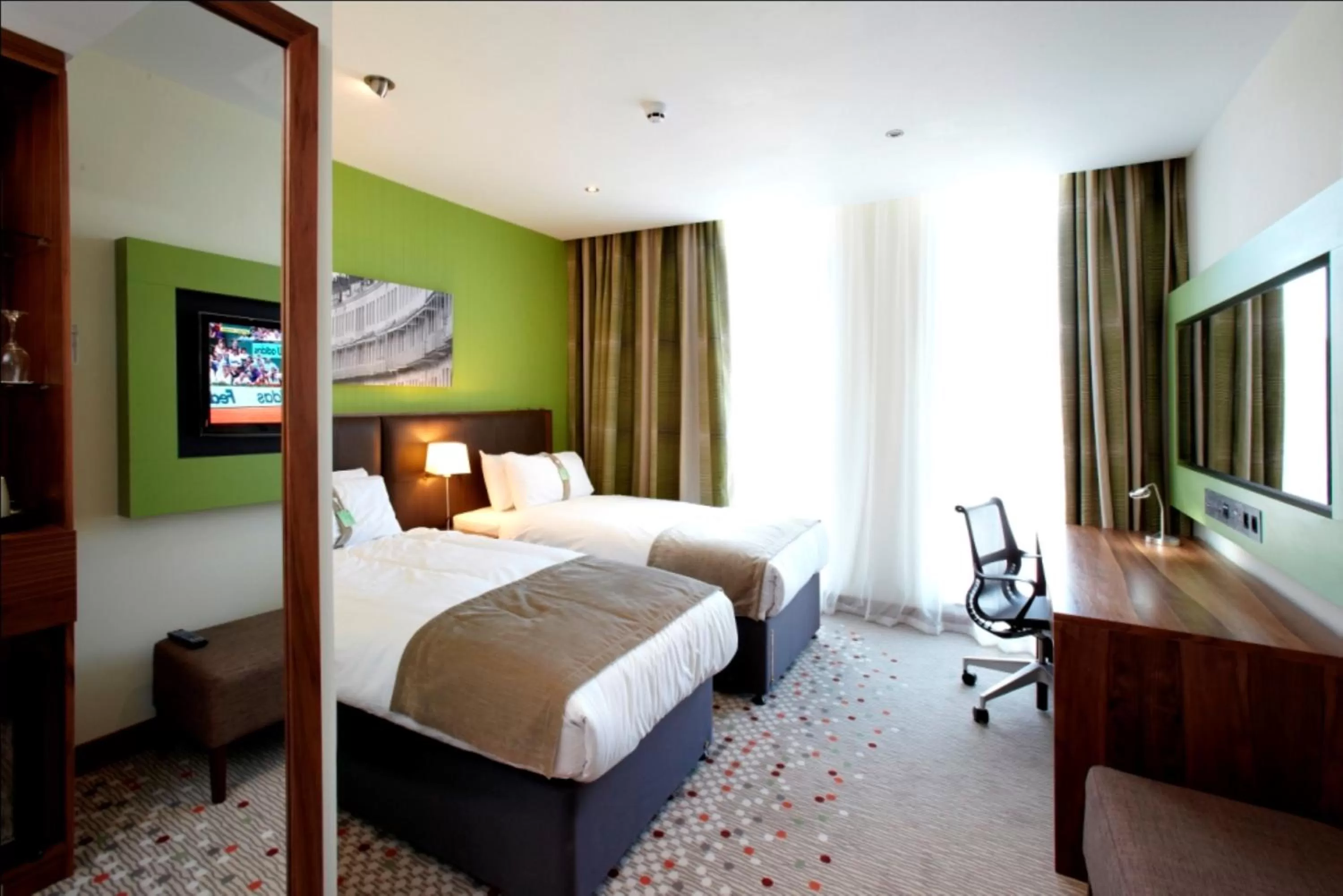 Bedroom, Bed in Holiday Inn Bristol City Centre by IHG