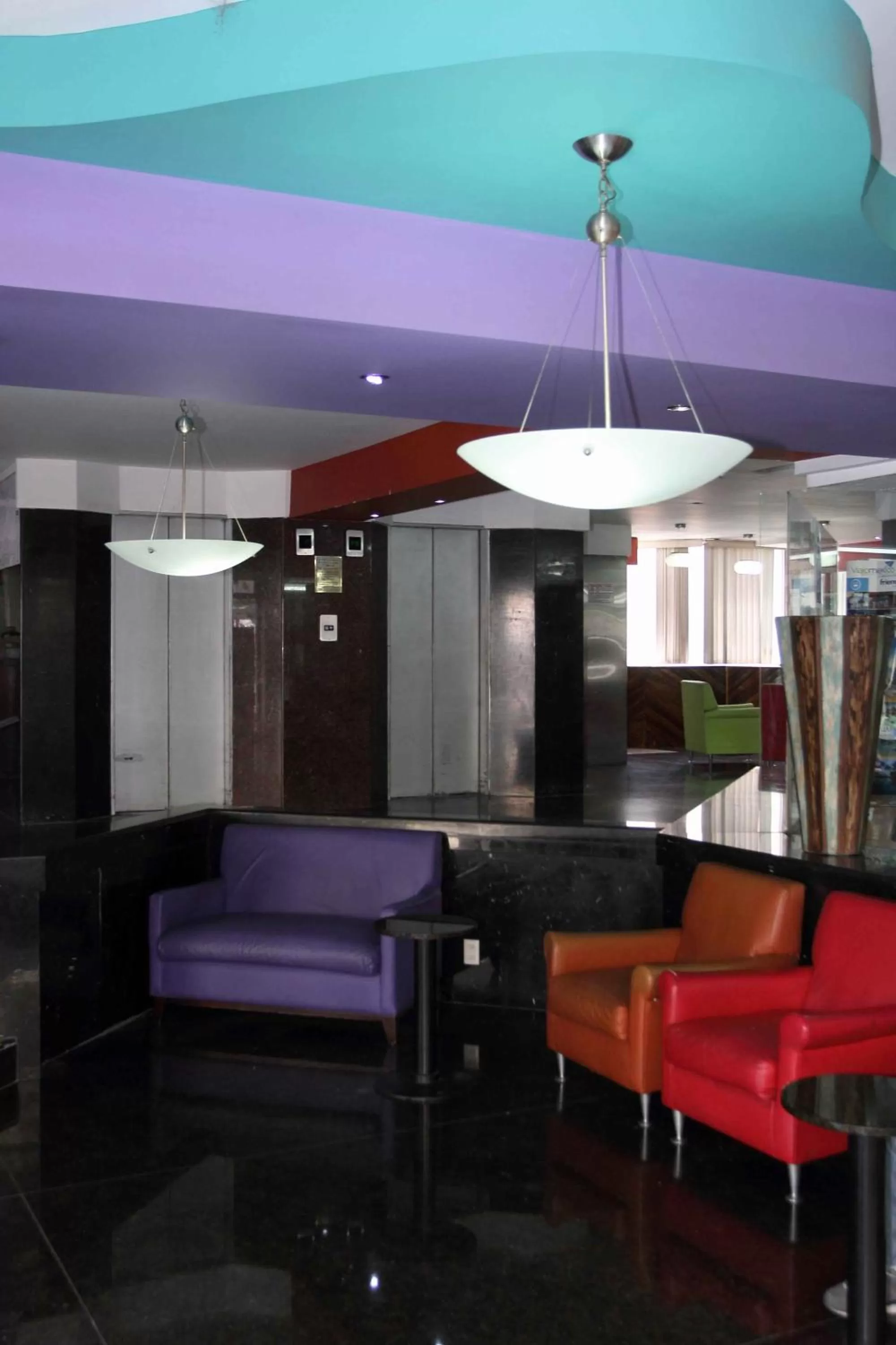 Seating area in Hotel Universo