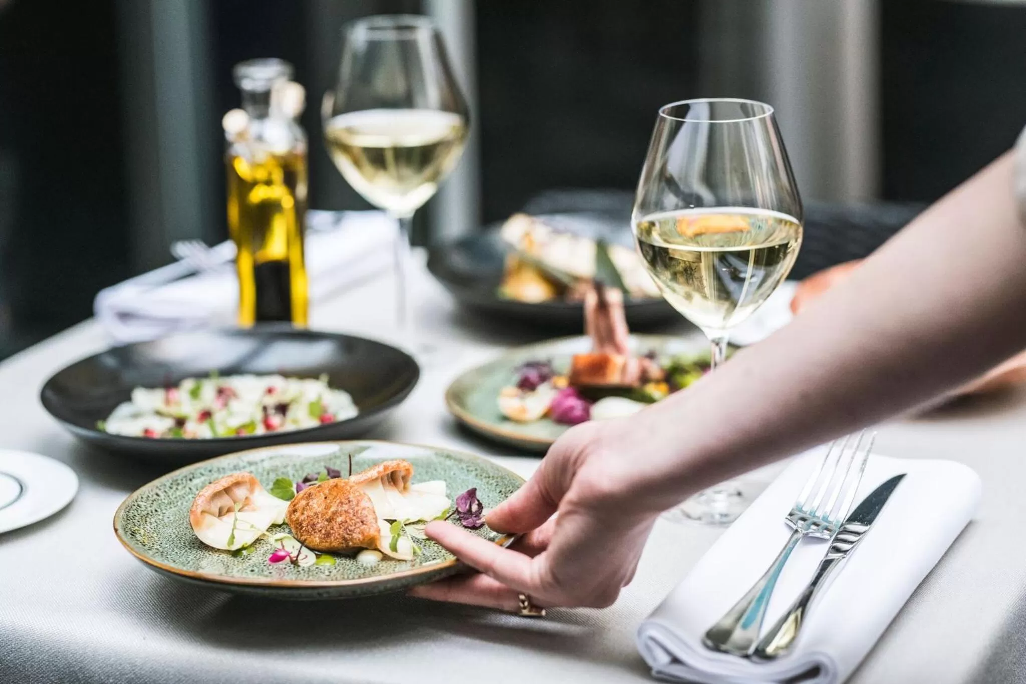 Restaurant/places to eat in Hotel Les Bains Paris