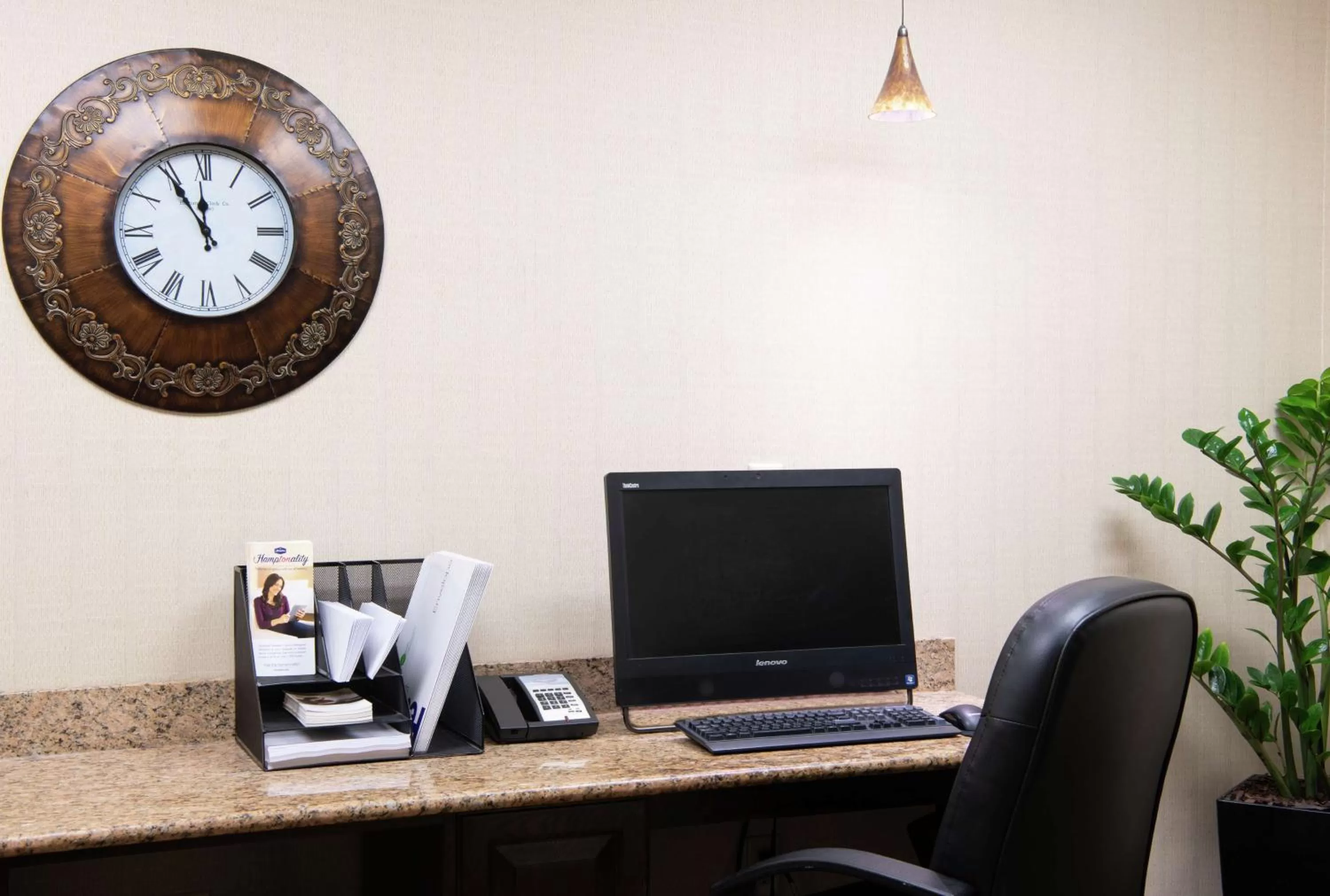 Business facilities in Hampton Inn Cleveland-Solon