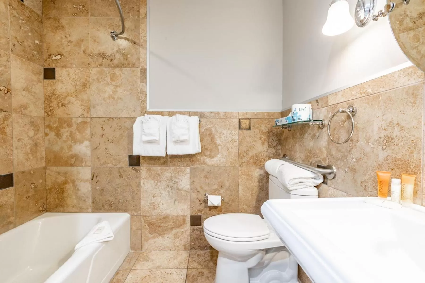 Treasure Mountain Inn