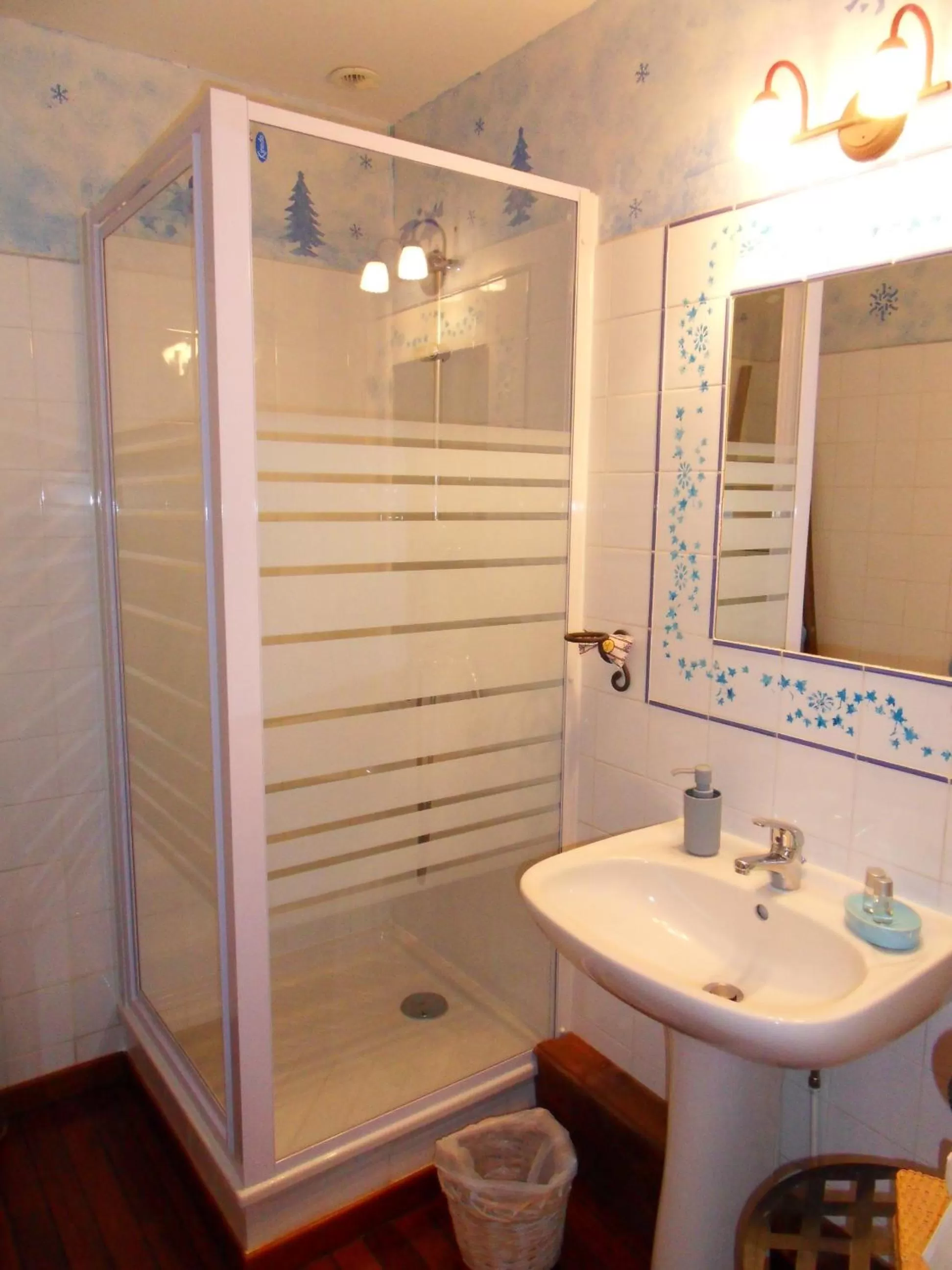 Bathroom in L'Estapade des Tourelons