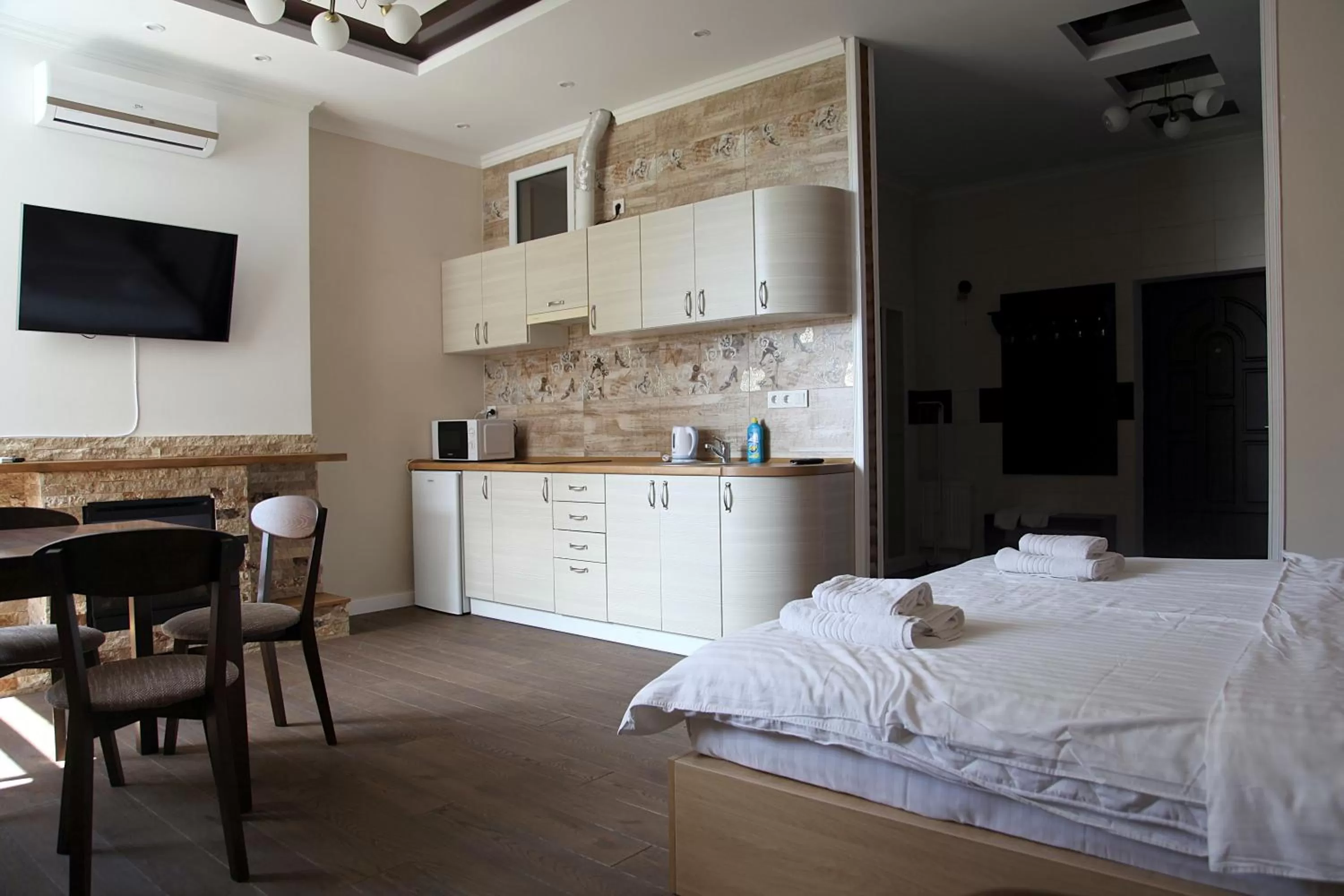 Photo of the whole room in irisHotels