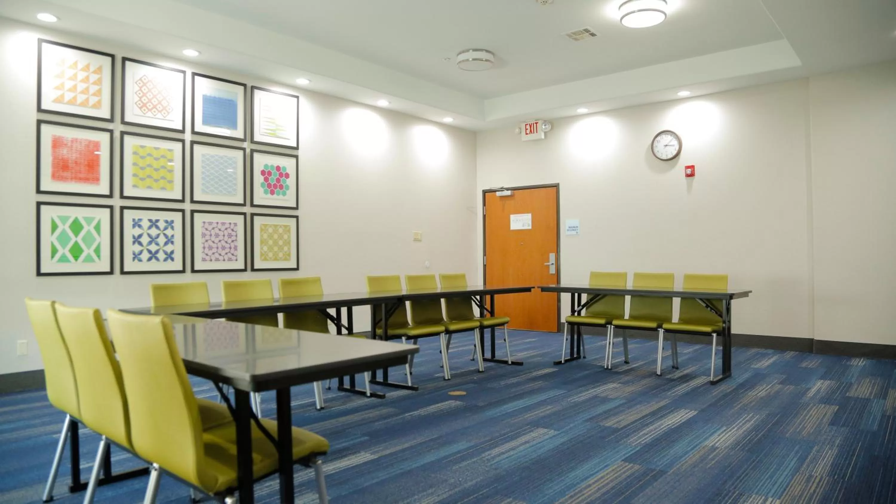 Meeting/conference room in Holiday Inn Express Texas City, an IHG Hotel