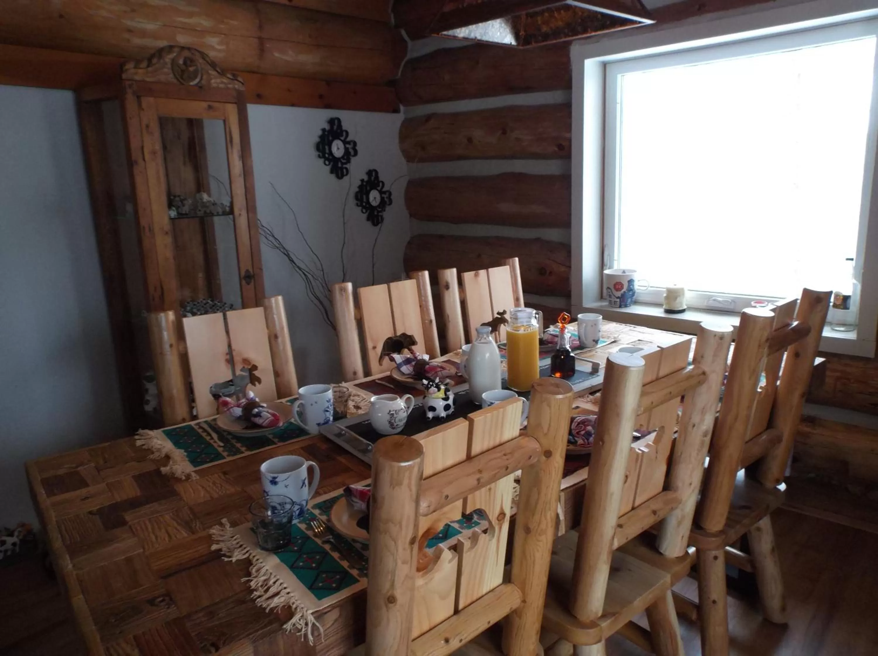 Dining Area in Bed and Breakfast Comfy & Cozy