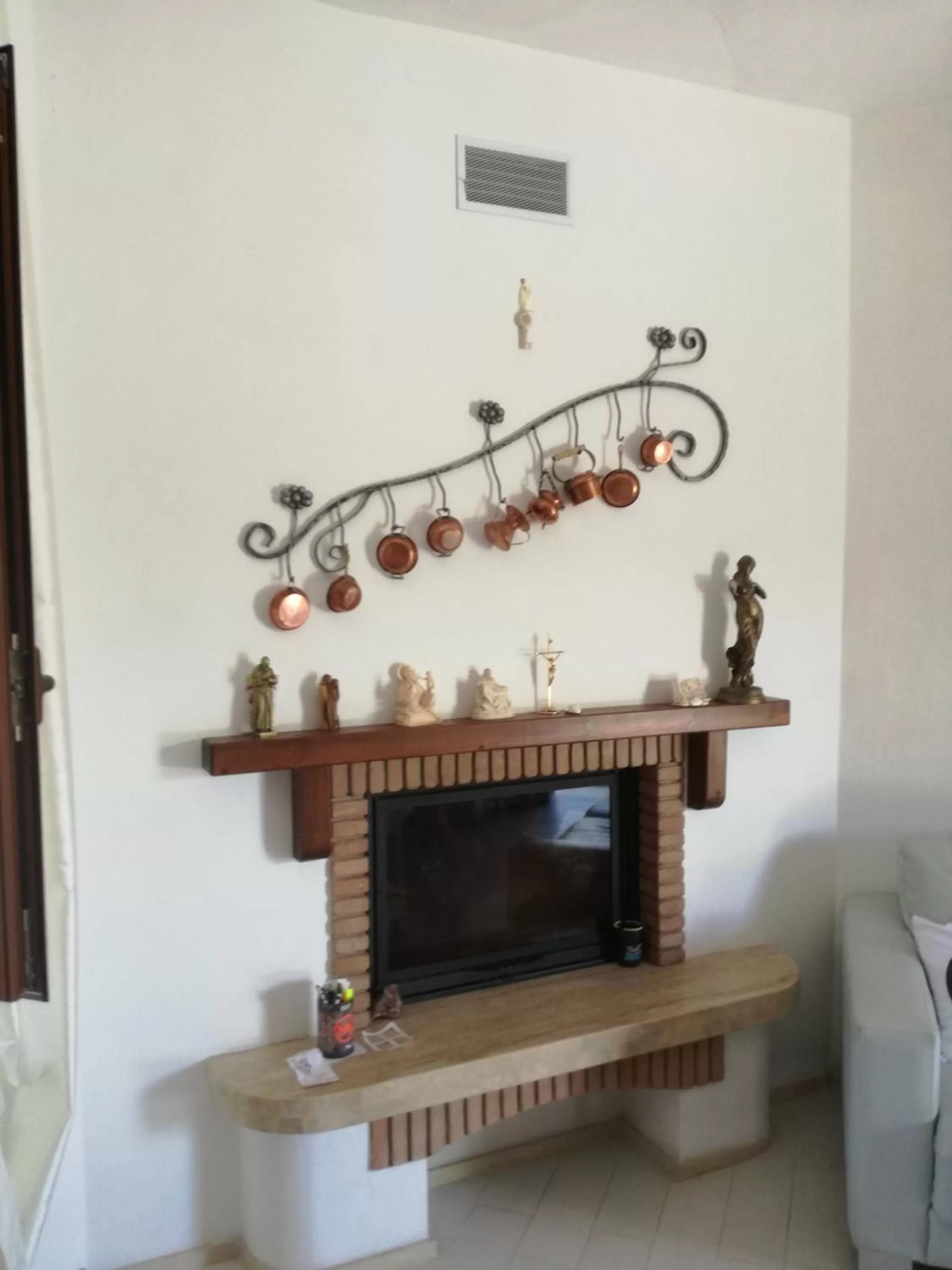 Communal kitchen in B&B Pozzo Innamorato