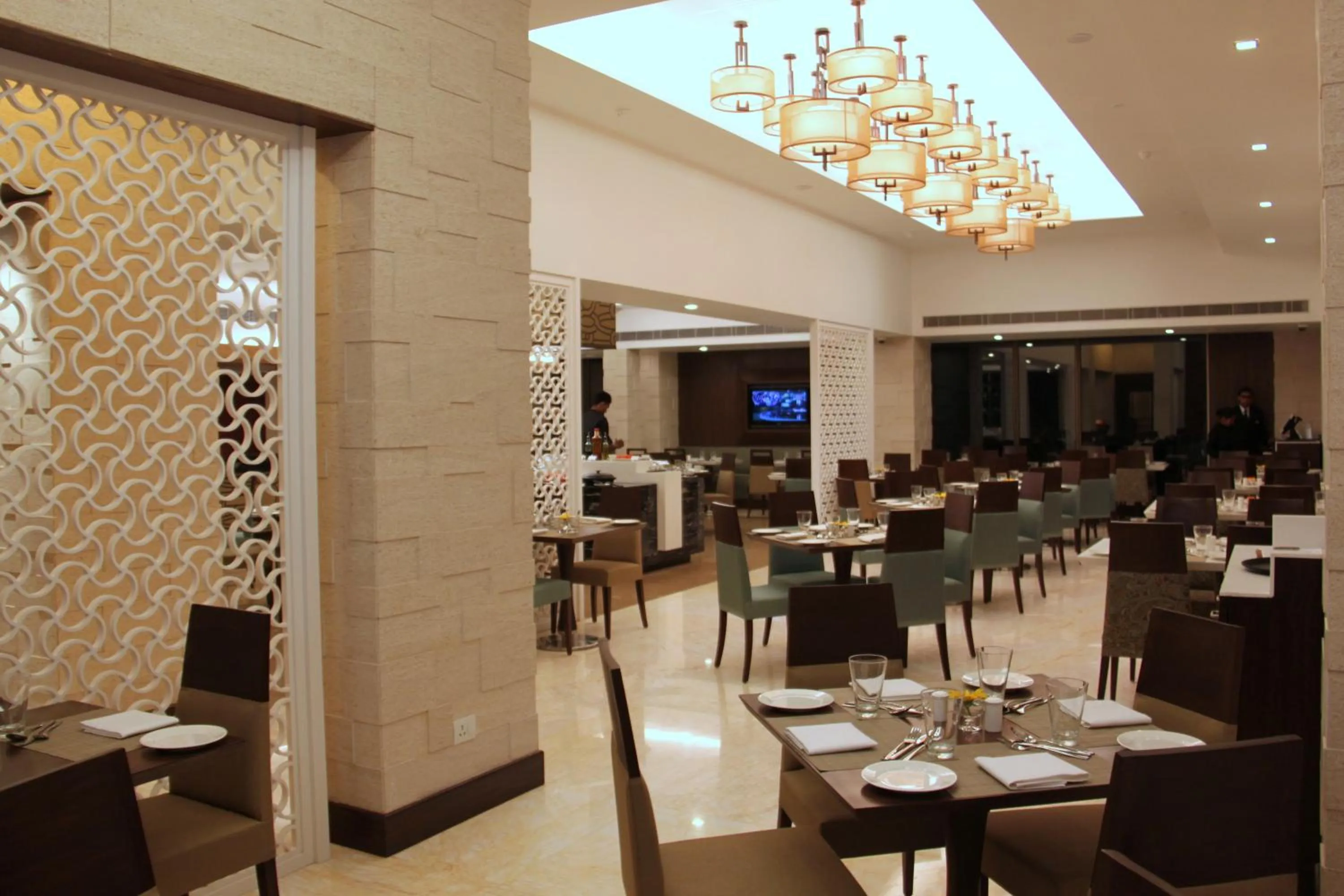 Restaurant/places to eat in Radisson Hotel Varanasi