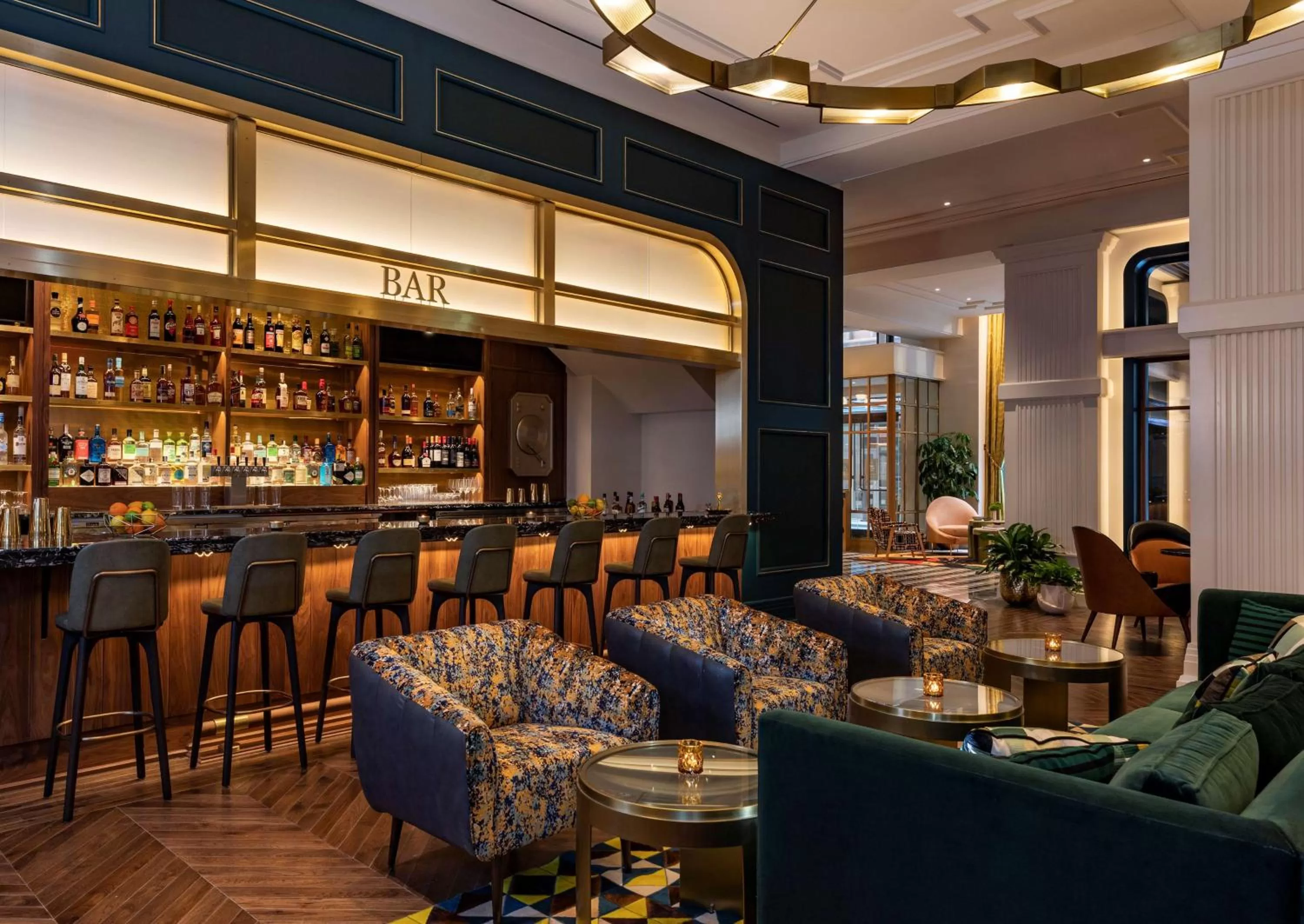 Lounge or bar in Canopy By Hilton Philadelphia Center City