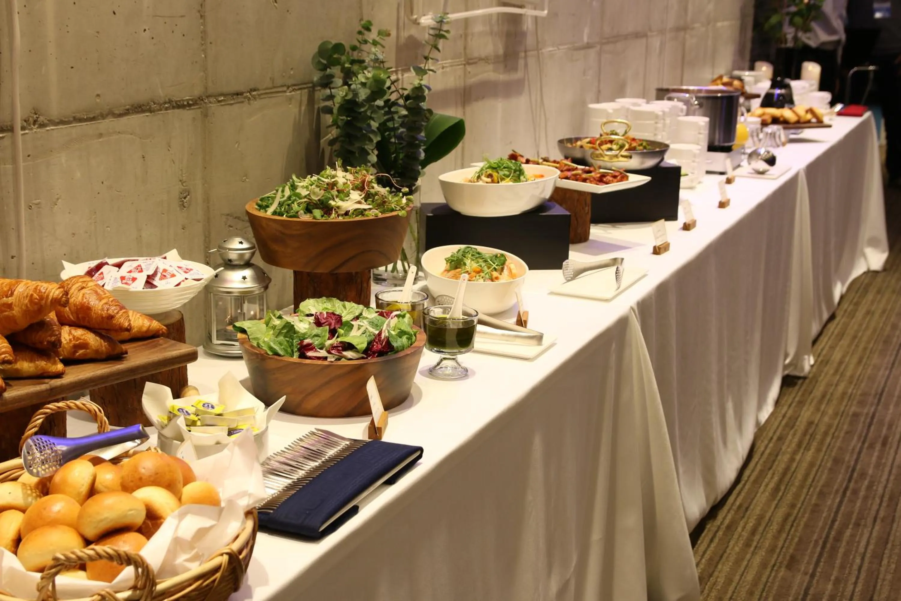 Business facilities in Handpicked Hotel & Collections