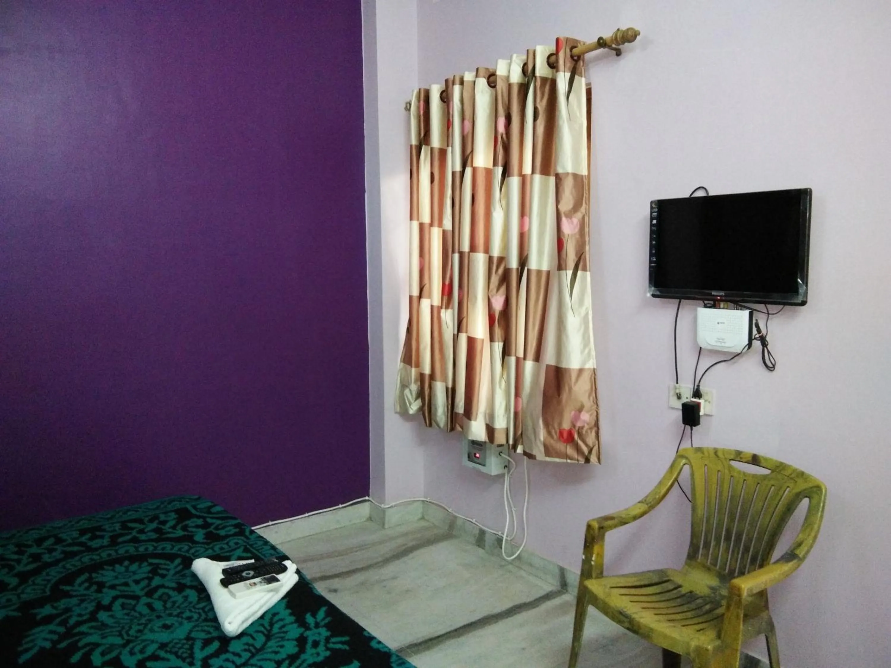 TV and multimedia in Hotel Mayur