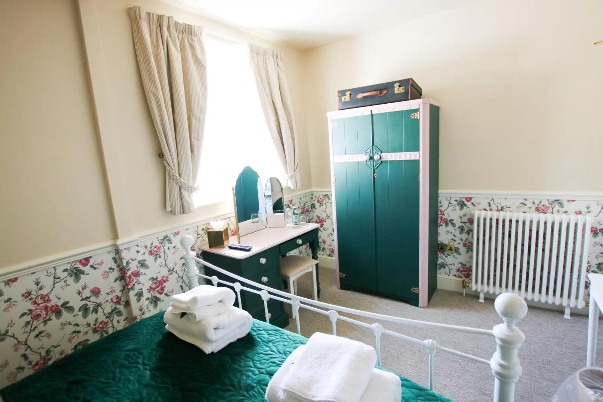 Bed in Fleur de Lys Bampton