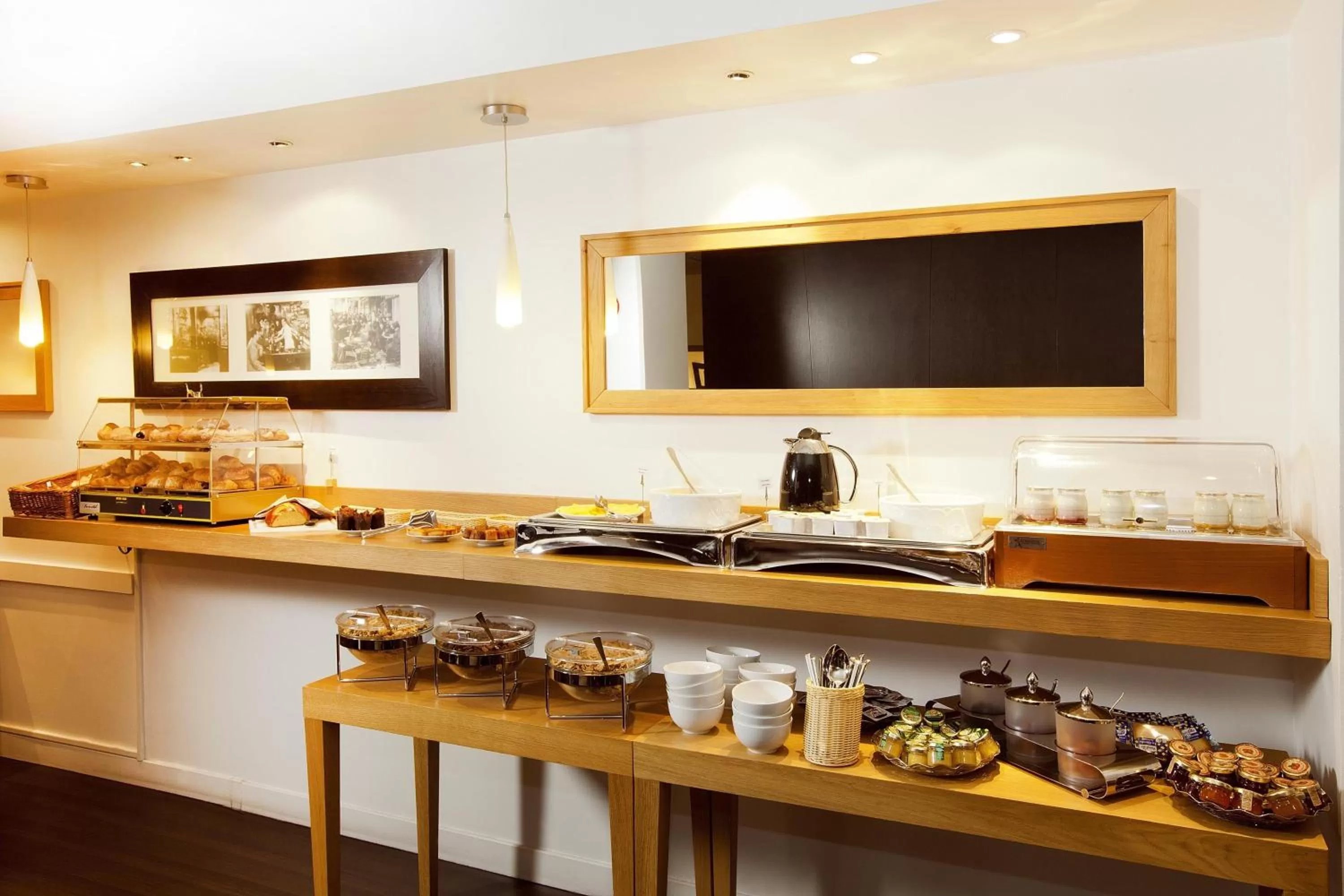 Food in Residhome Paris Opéra