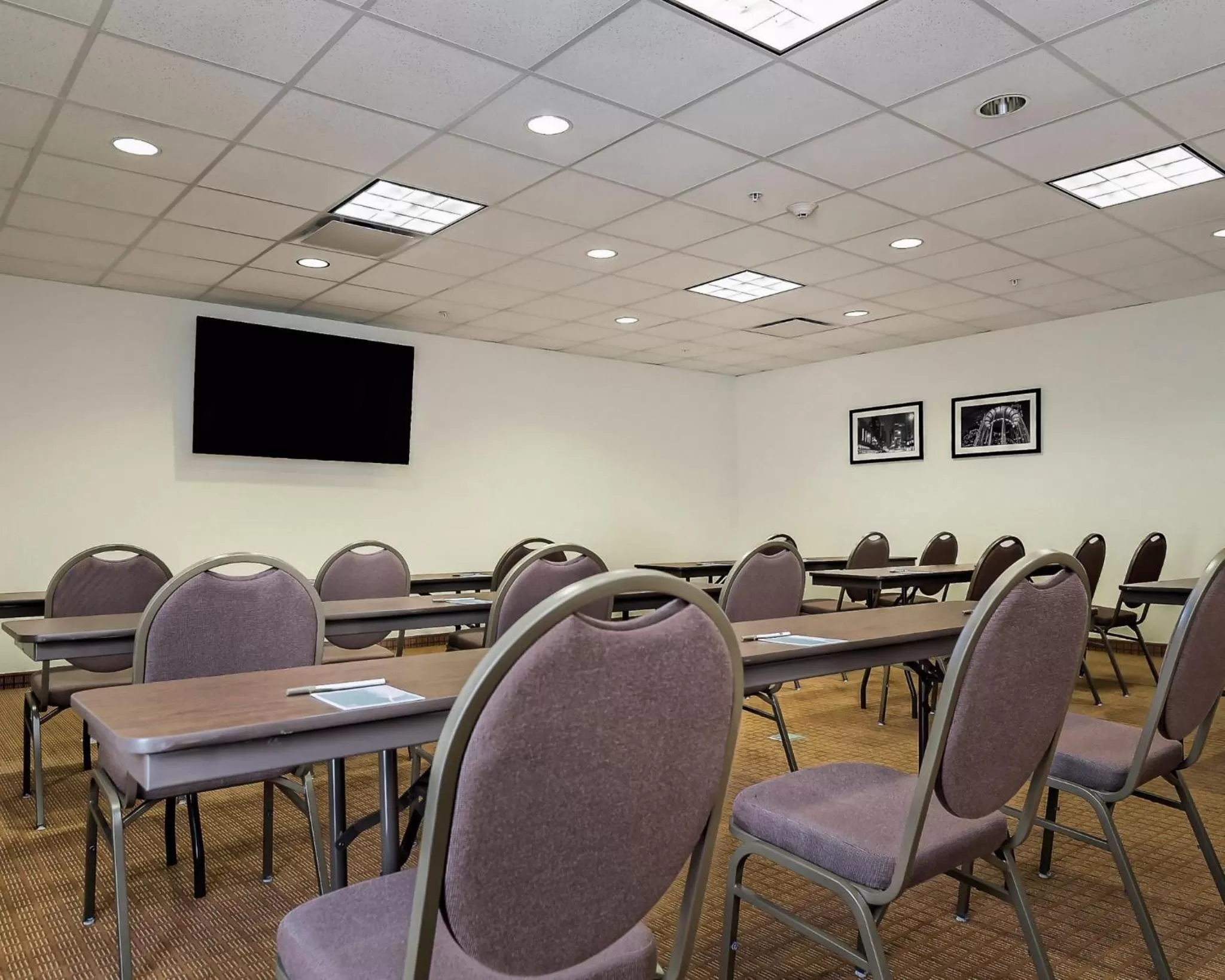 Meeting/conference room in Sleep Inn & Suites Fort Scott