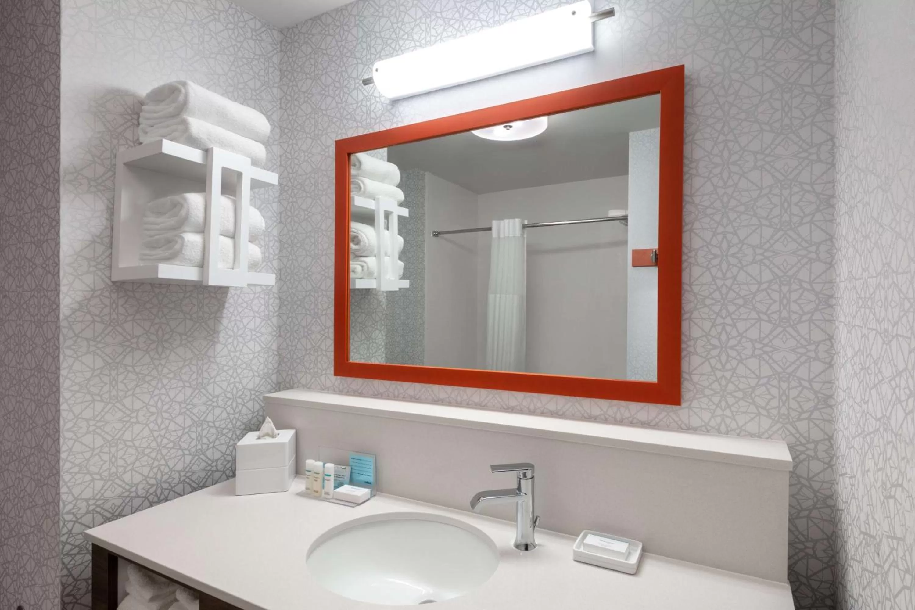 Bathroom in Hampton Inn & Suites Cody, Wy