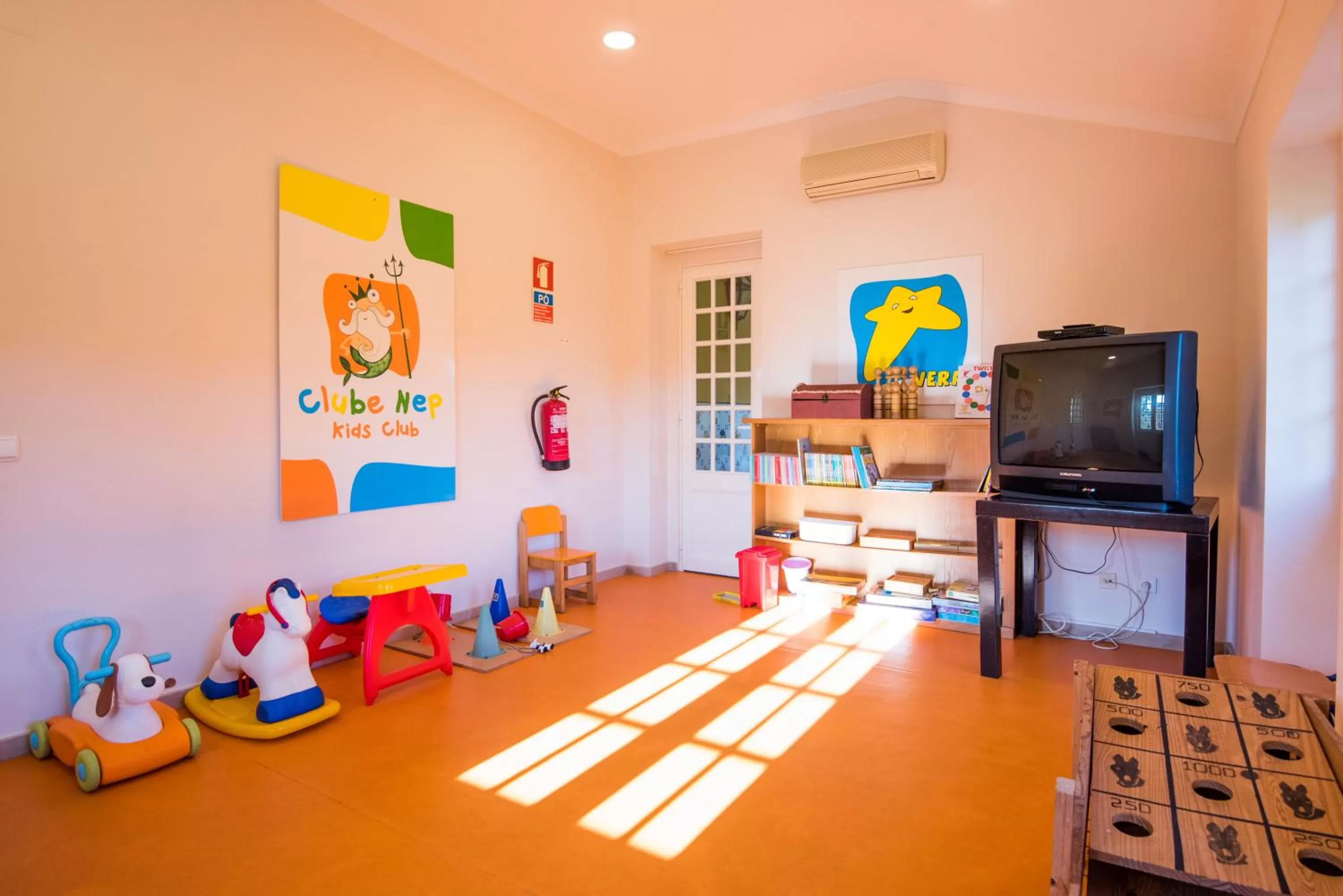 children in Vila Gale Albacora