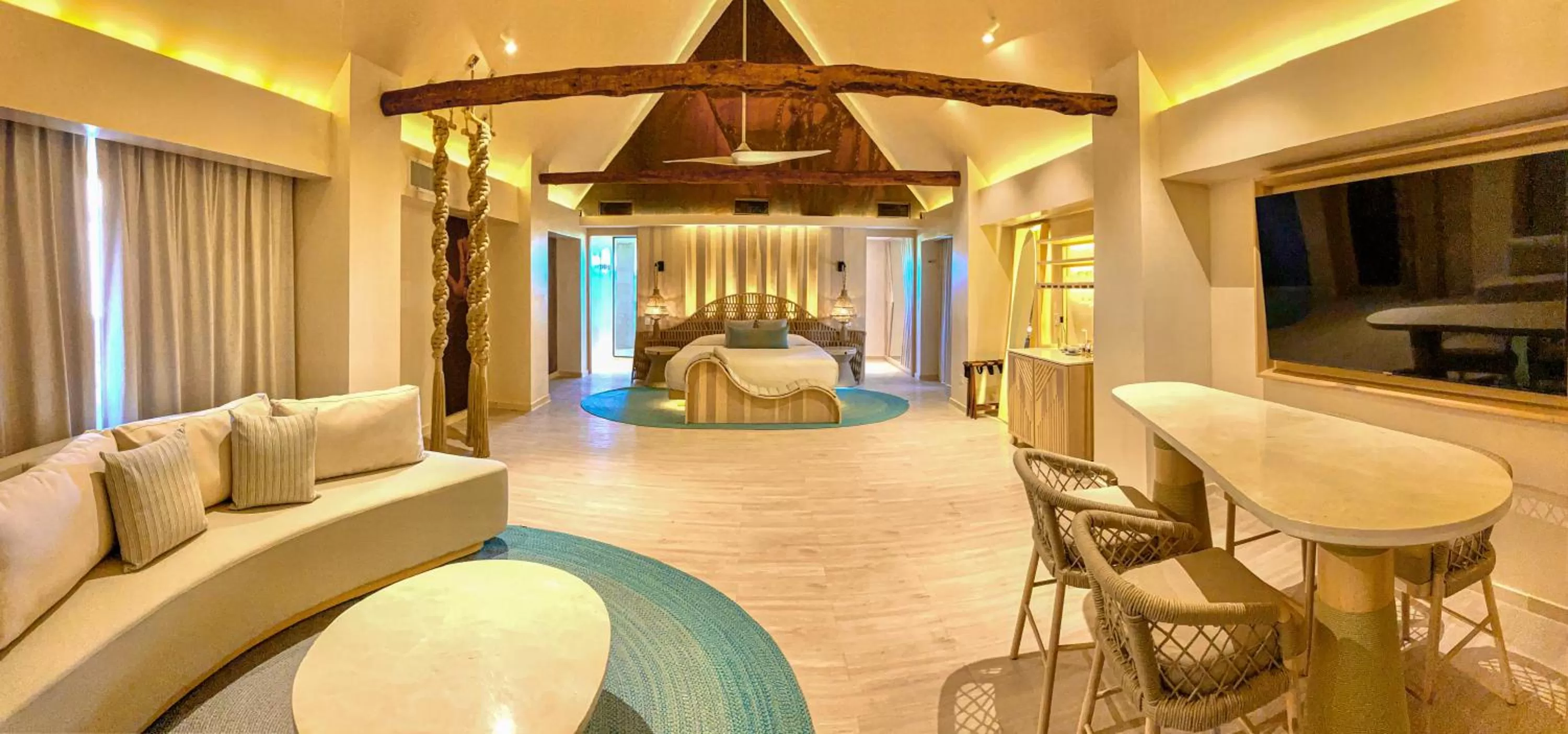 Bed in Hotel Shibari - Restaurant & Cenote Club