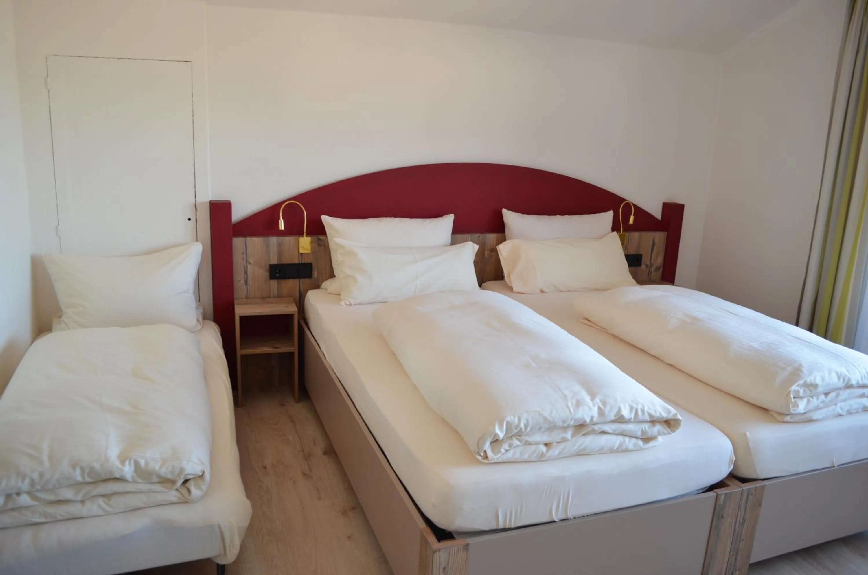 Bed in Alpchalet Schwanstein