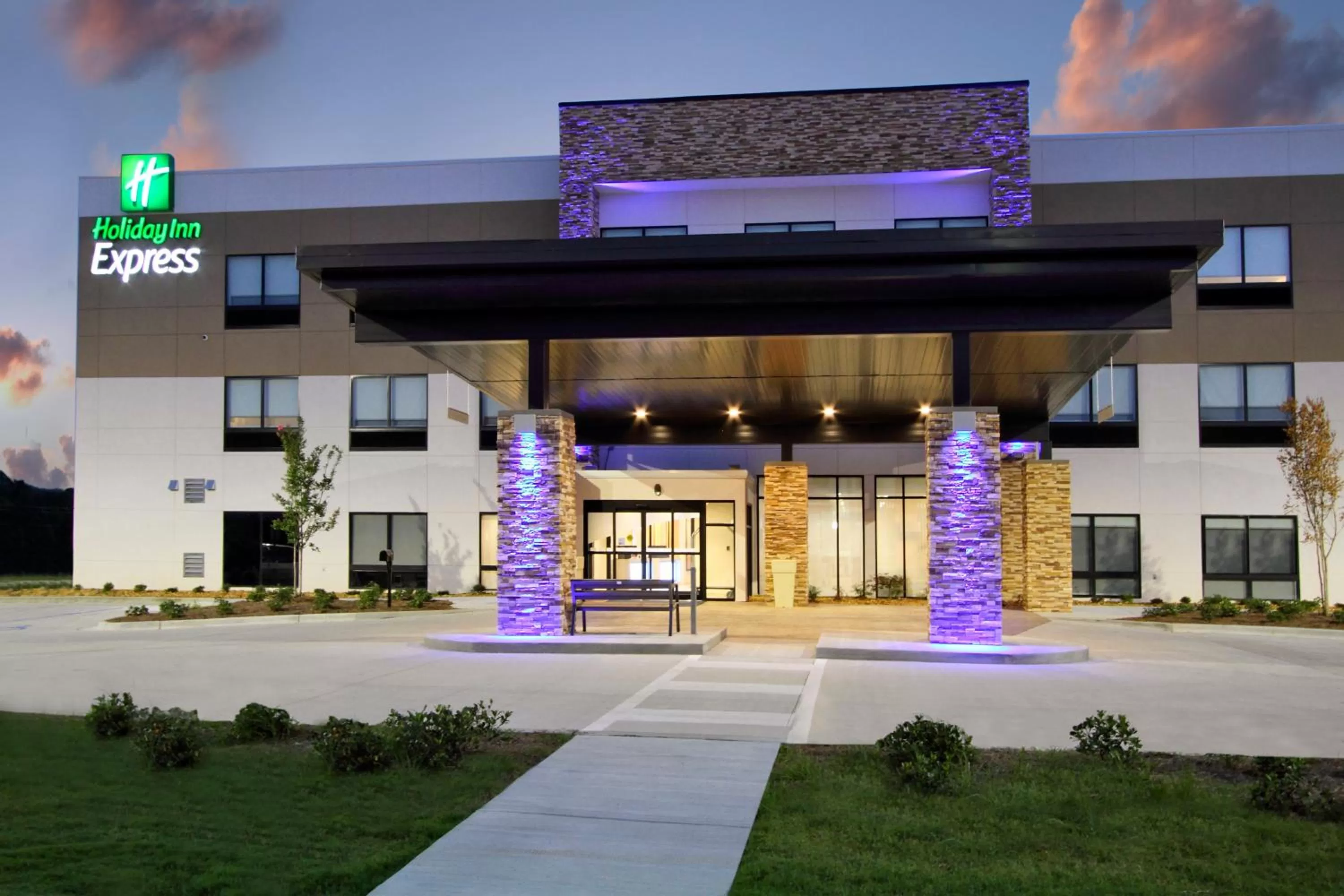 Property building in Holiday Inn Express Jasper by IHG