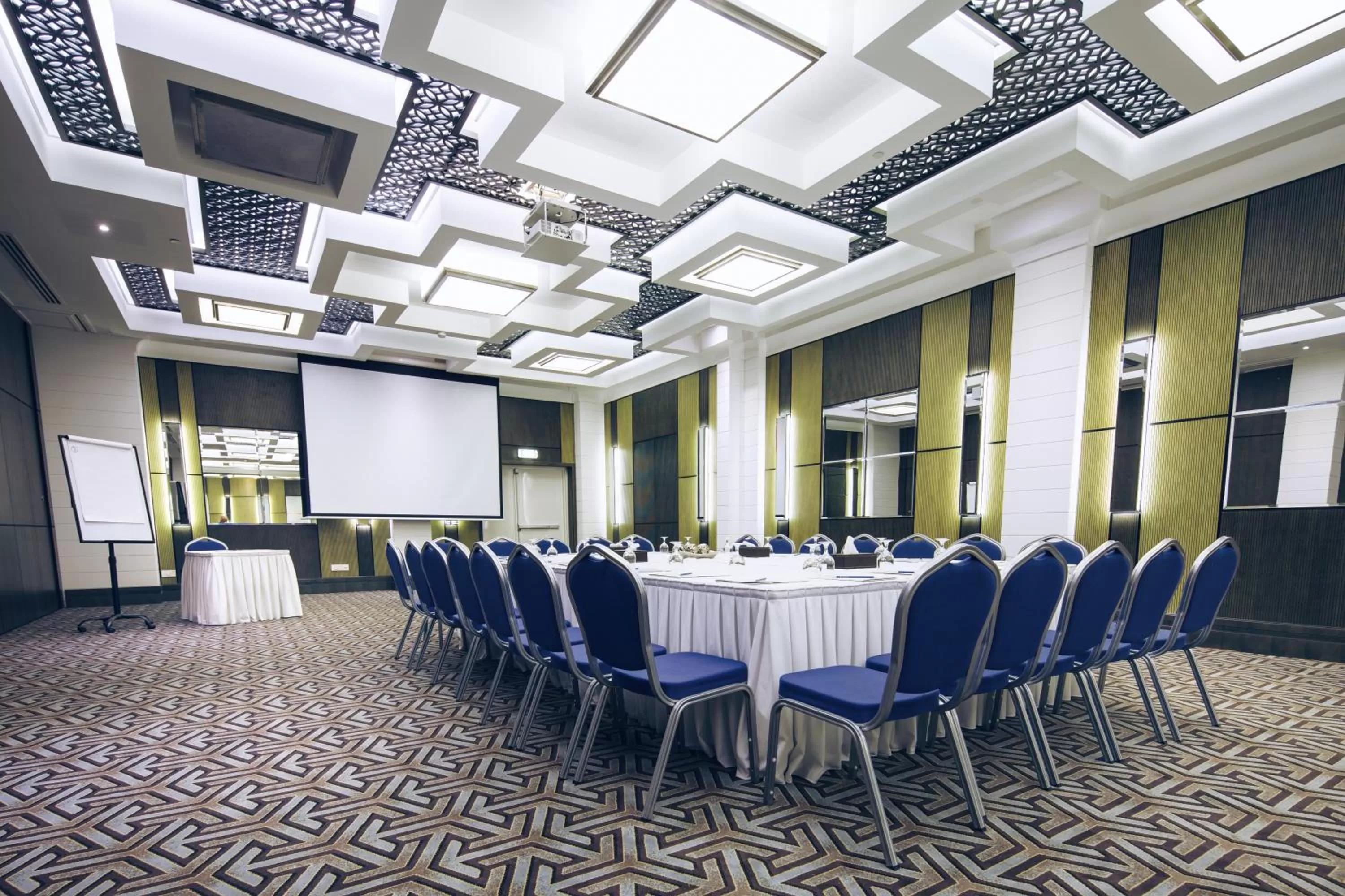 Meeting/conference room in Ayla Bawadi Hotel & Mall