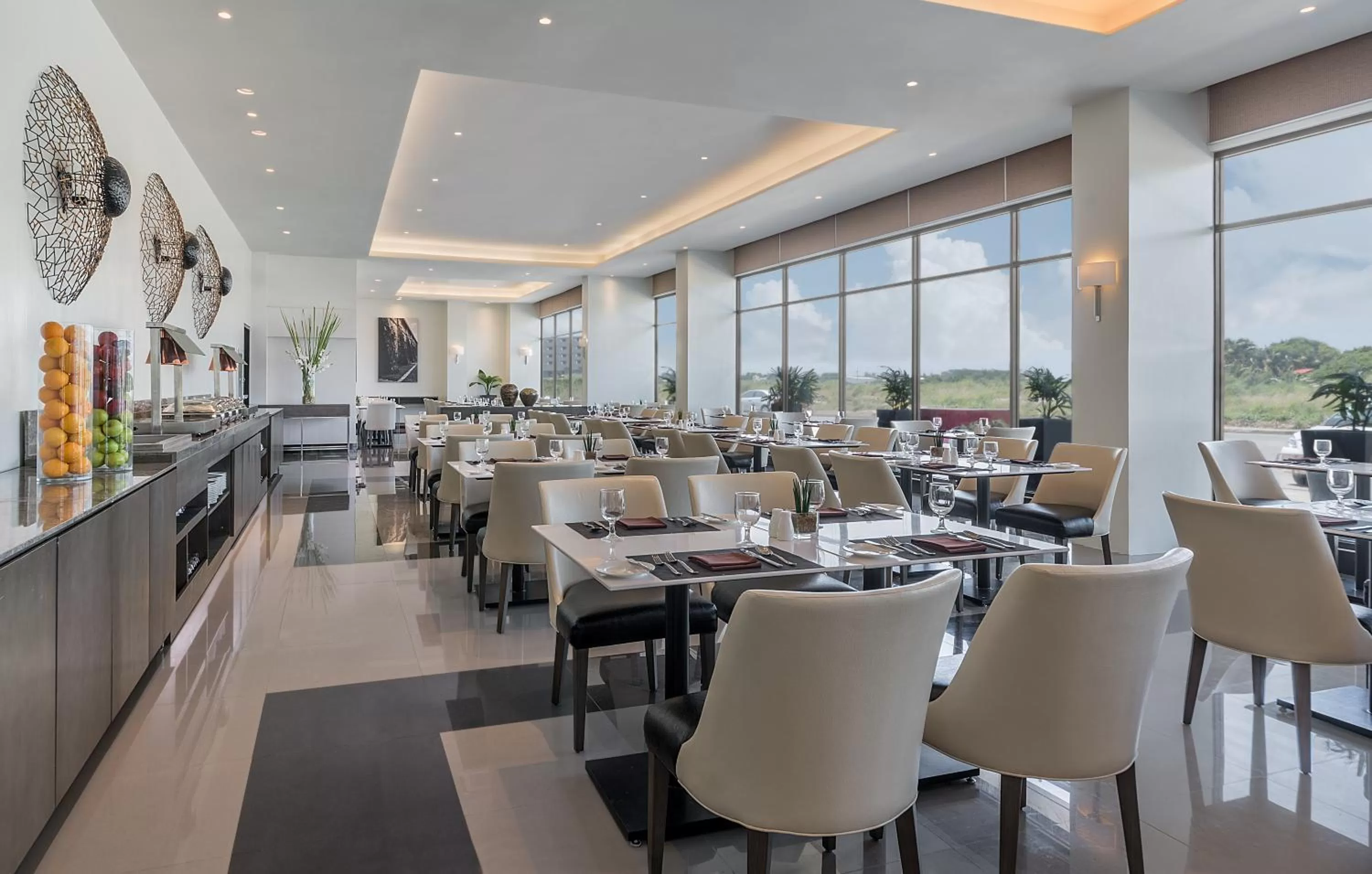 Restaurant/places to eat in Seda Atria