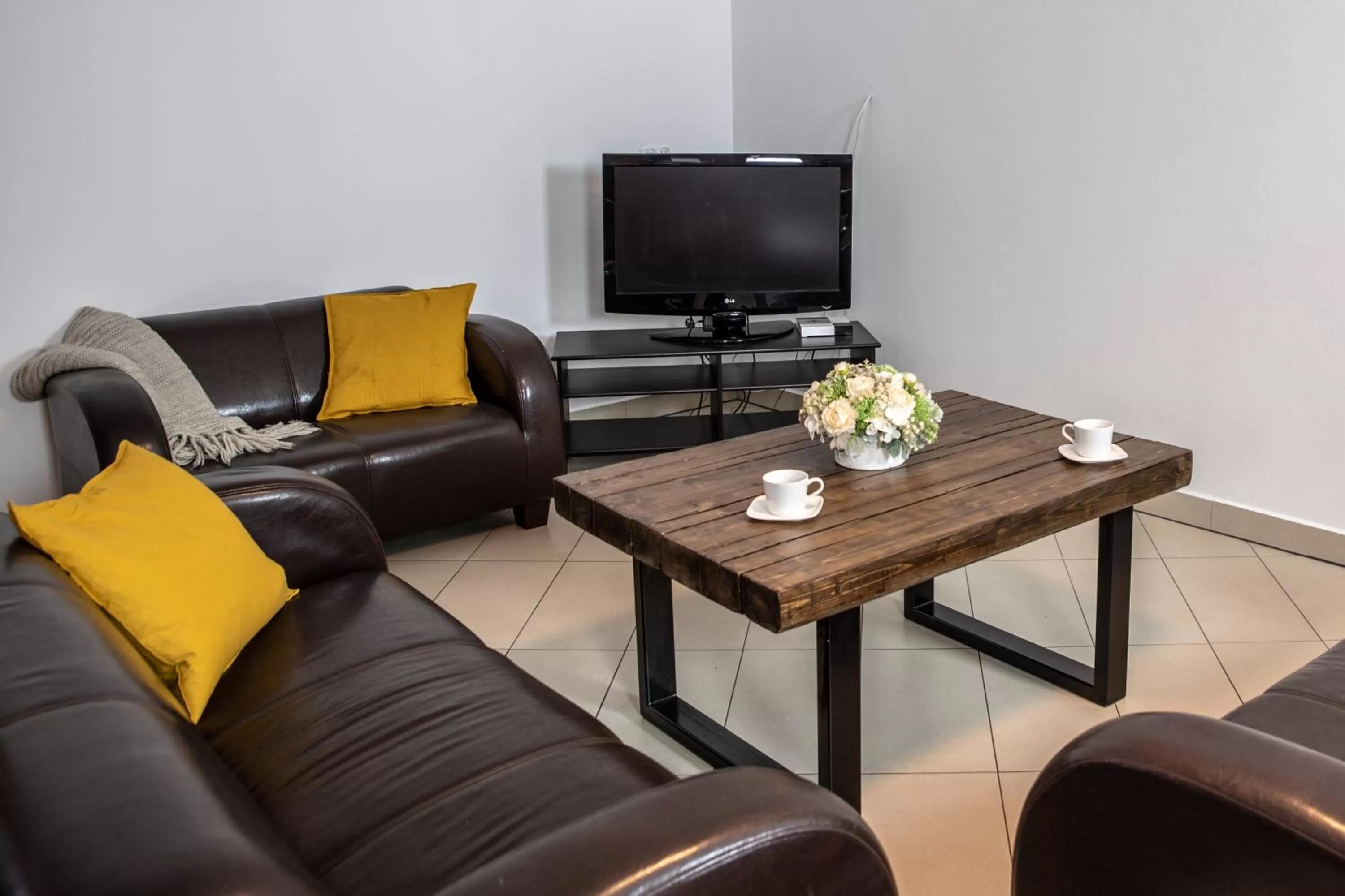 Communal lounge/ TV room in Chata u Bronka