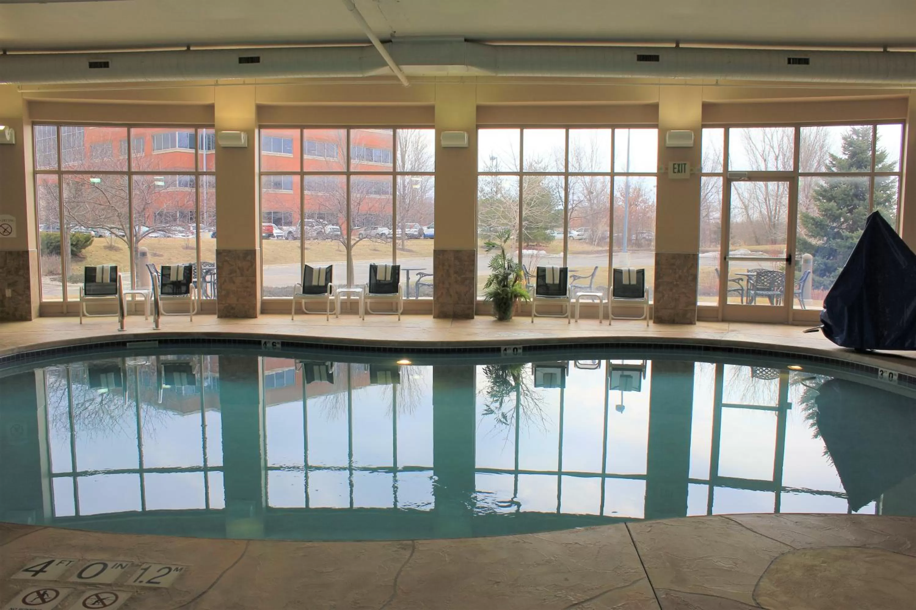 Swimming pool in Holiday Inn Madison at The American Center by IHG