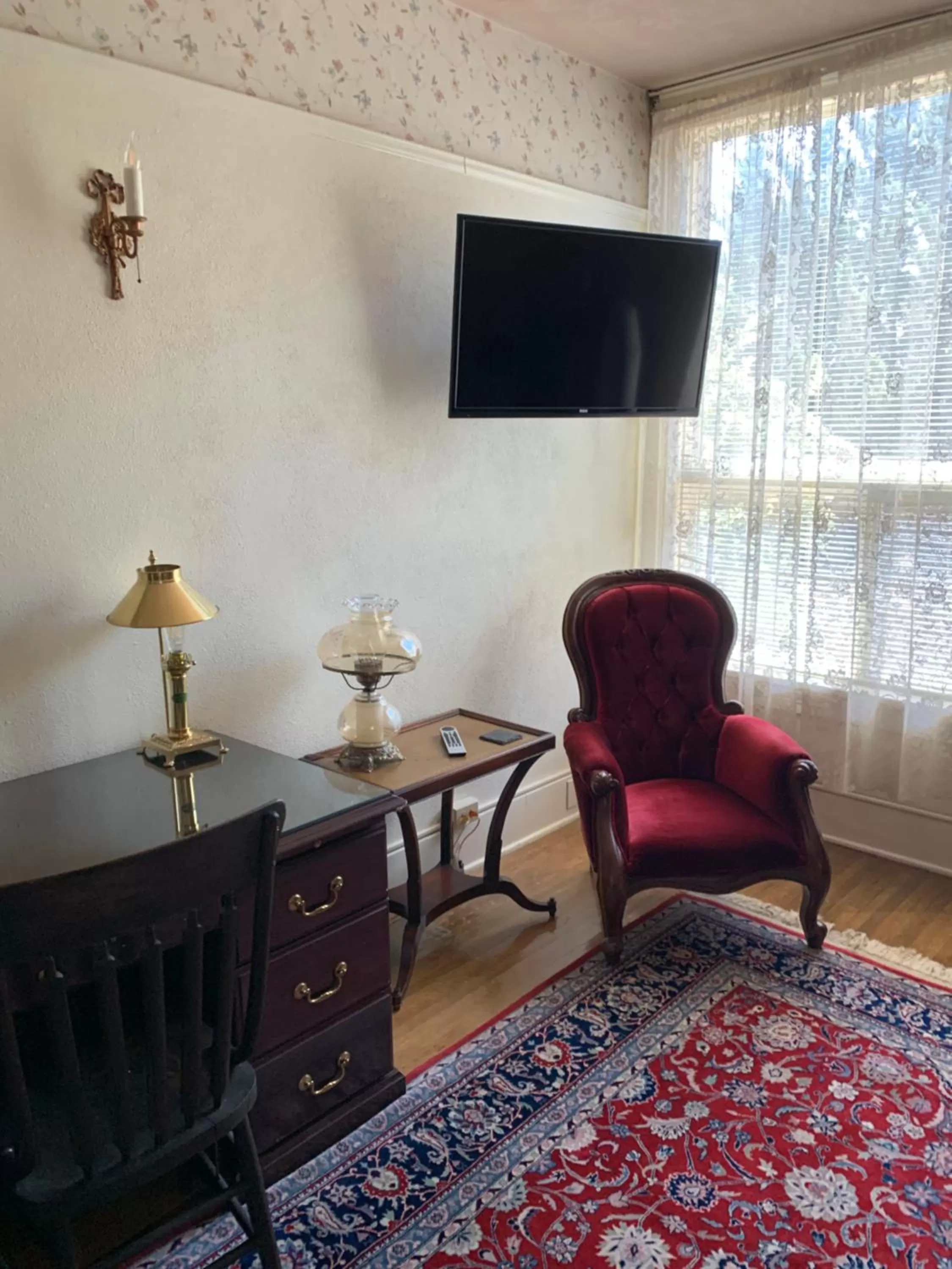 Mount Shasta Ranch Bed and Breakfast