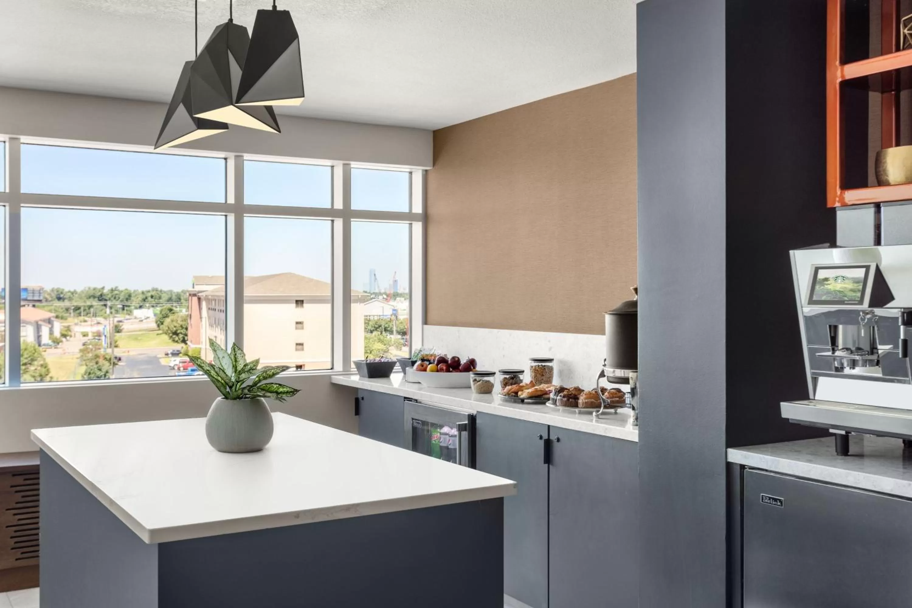 Restaurant/places to eat in Delta Hotels by Marriott Midwest City at the Reed Conference Center