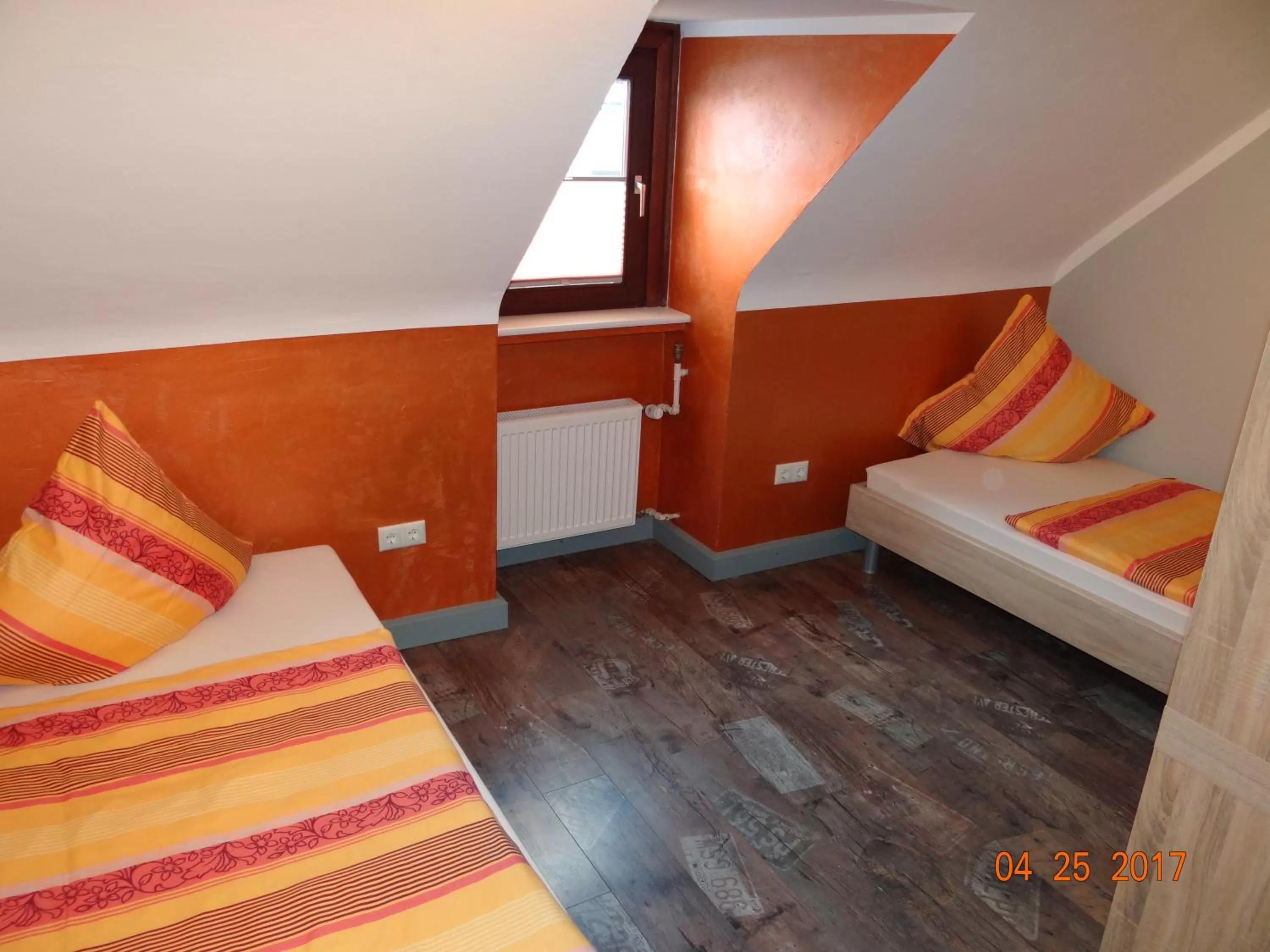 Bed in Hotel h4 easy