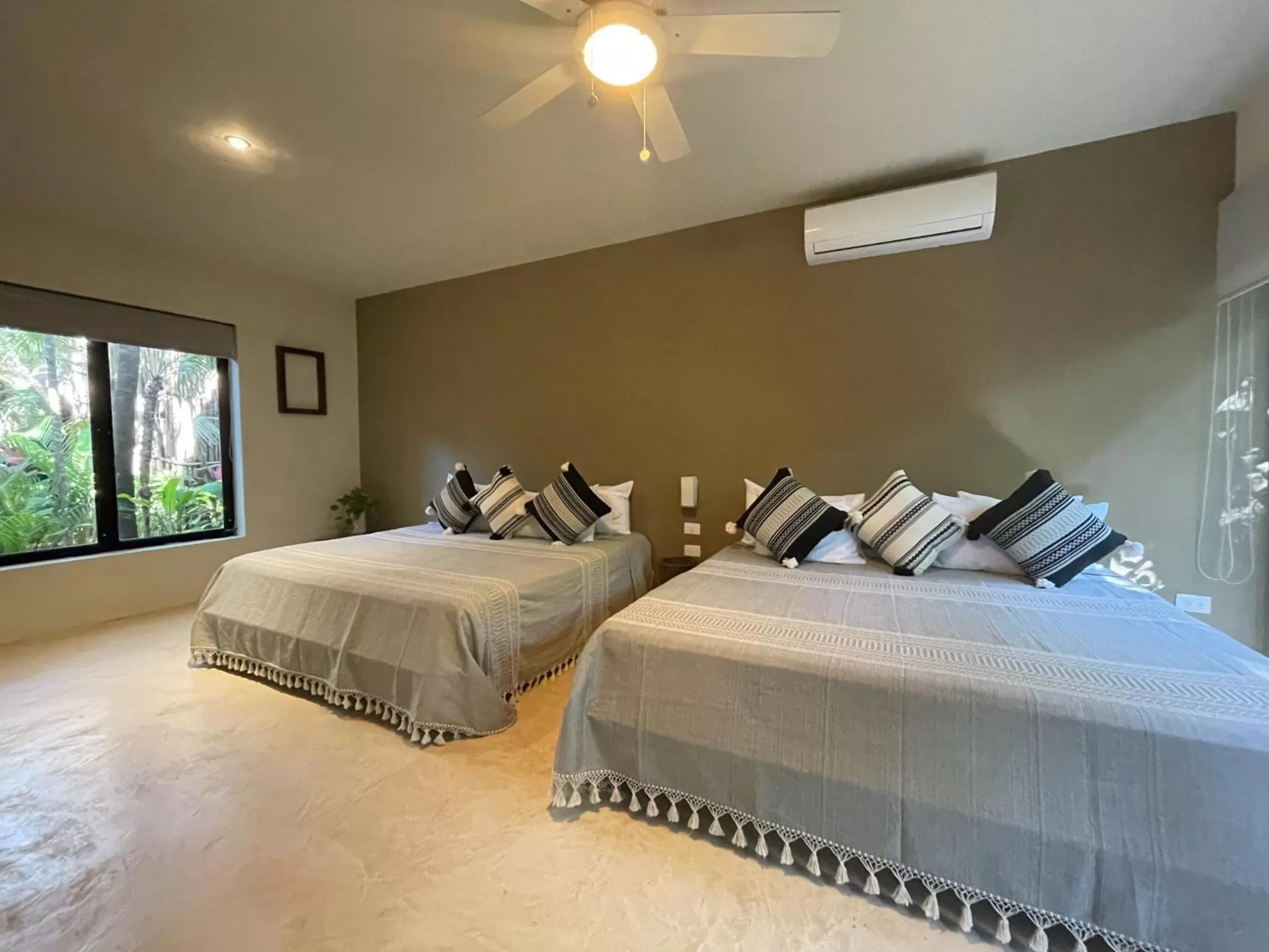 Photo of the whole room, Bed in Orchid House Tulum Jungle